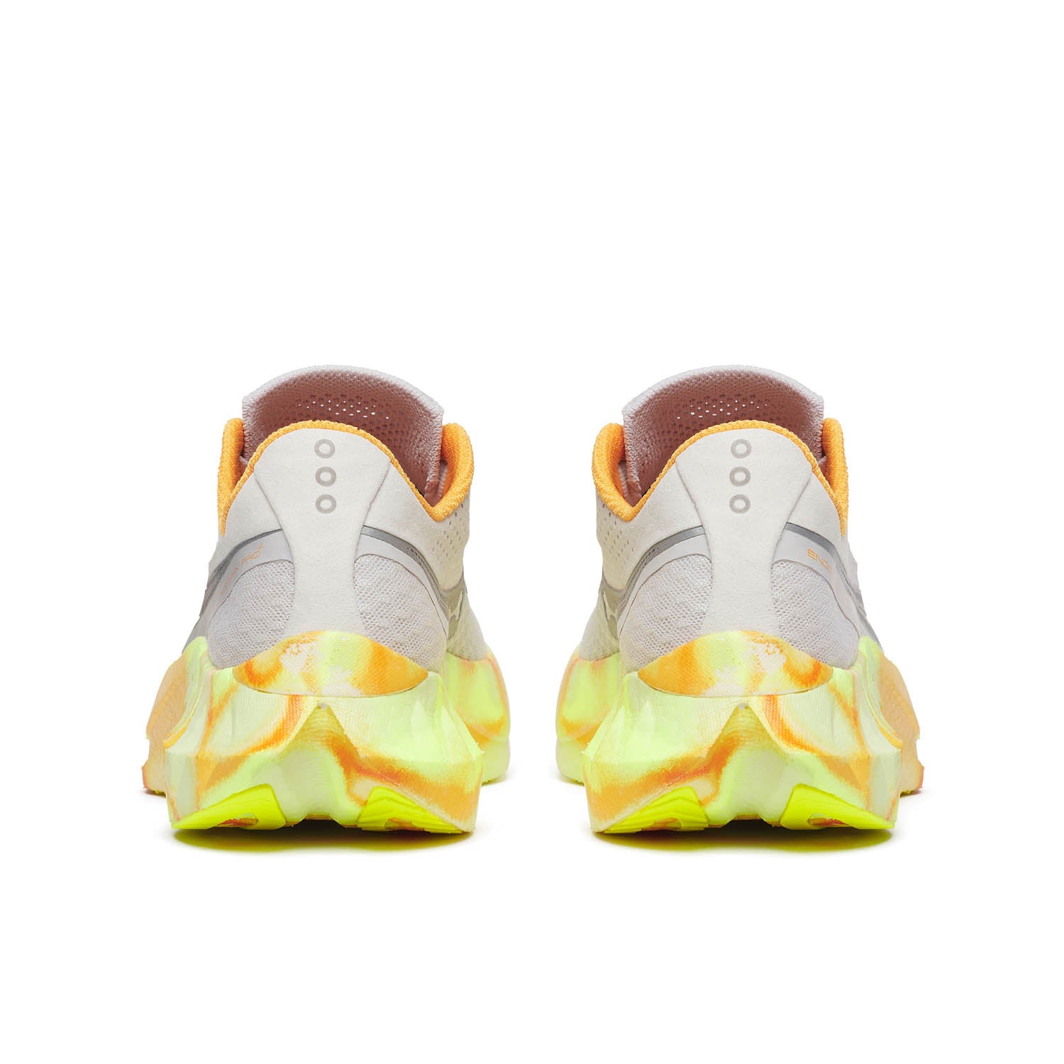 サッカニー エンドルフィンプロ 4 (Women's) | Runtrip Store