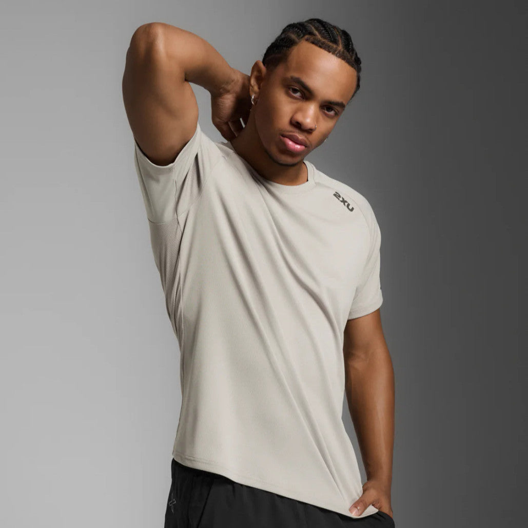 2XU | メンズ エアロ Tシャツ
