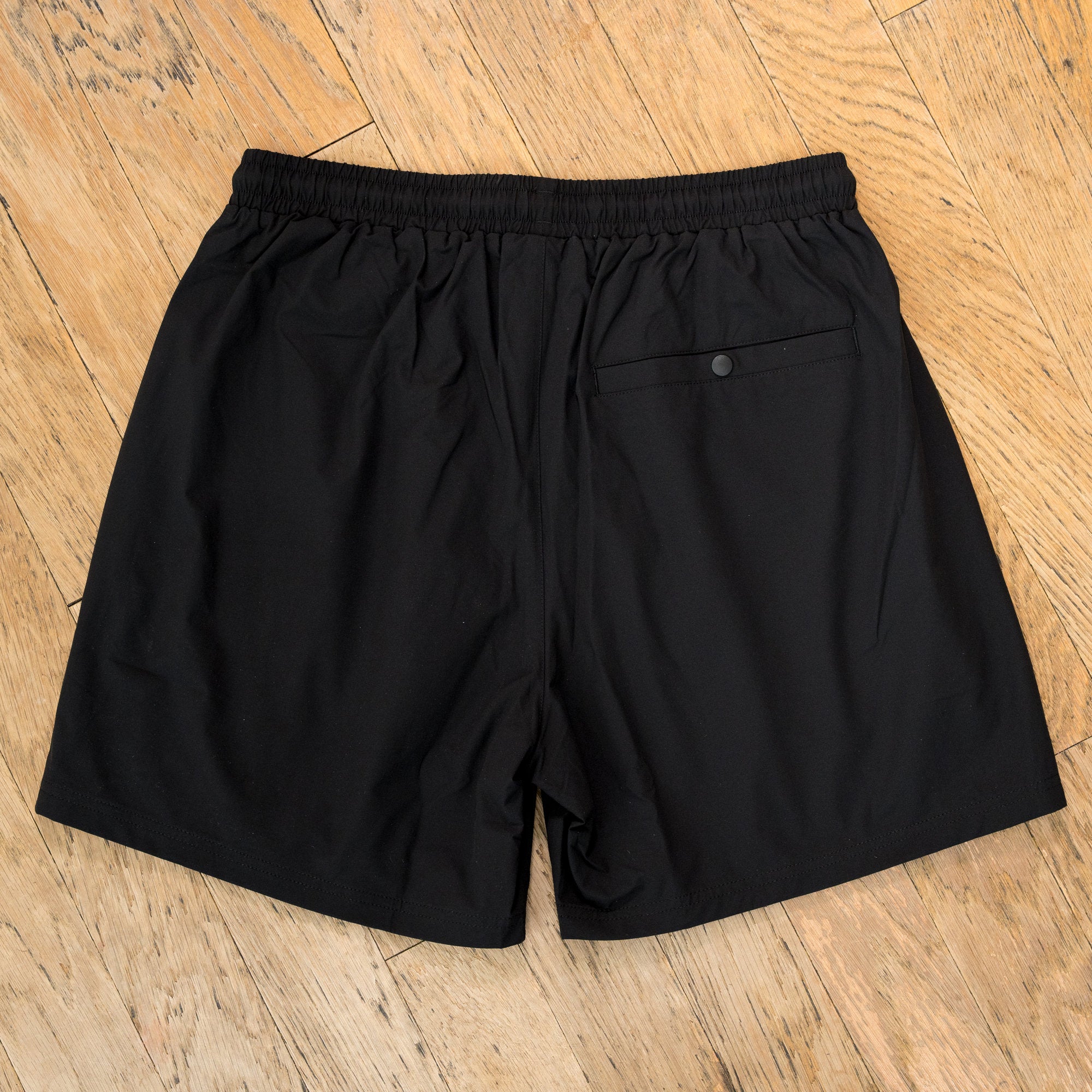 【展示サンプル】NEW ERA × Runtrip Utility Short Pants (Black)