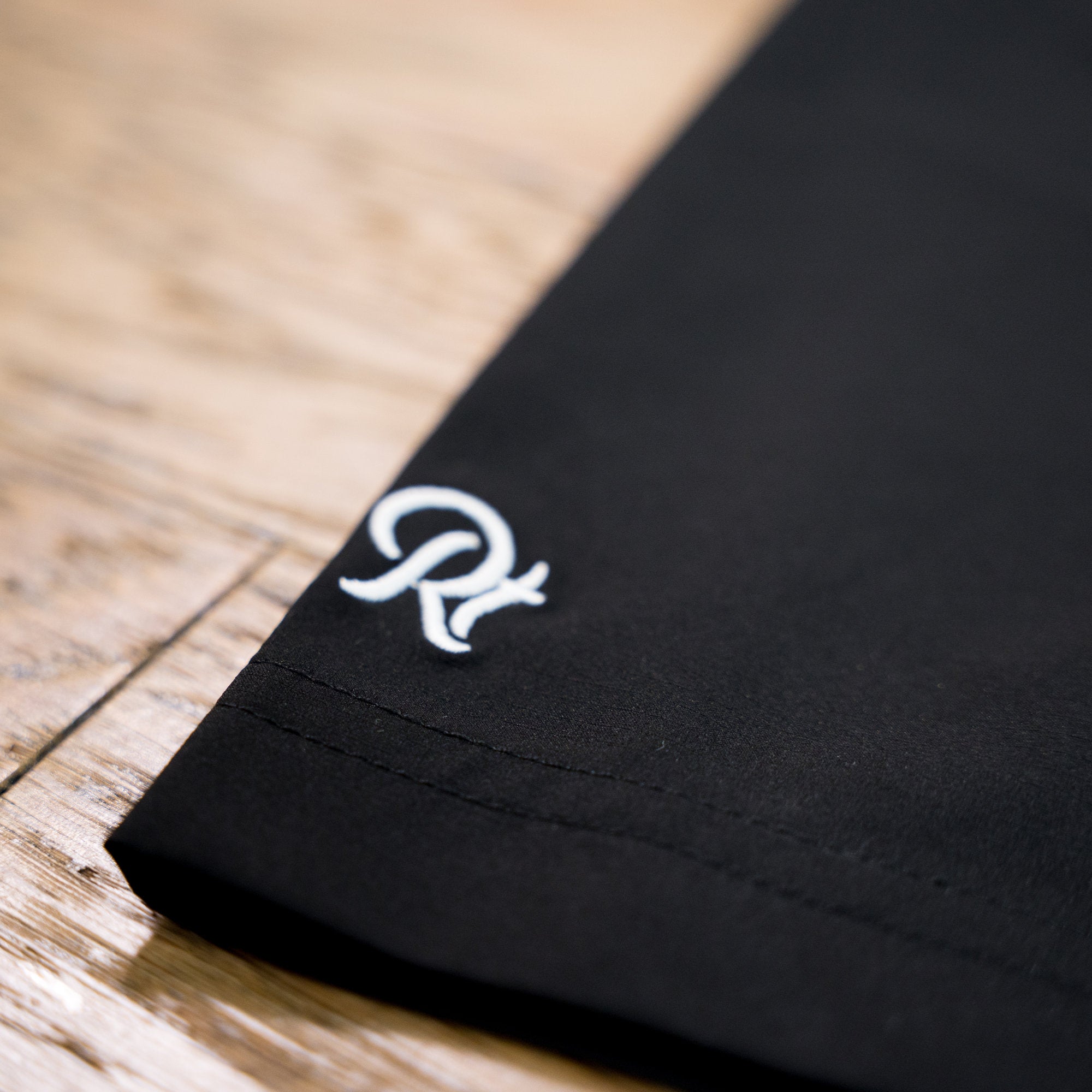 【展示サンプル】NEW ERA × Runtrip Utility Piste (Black)