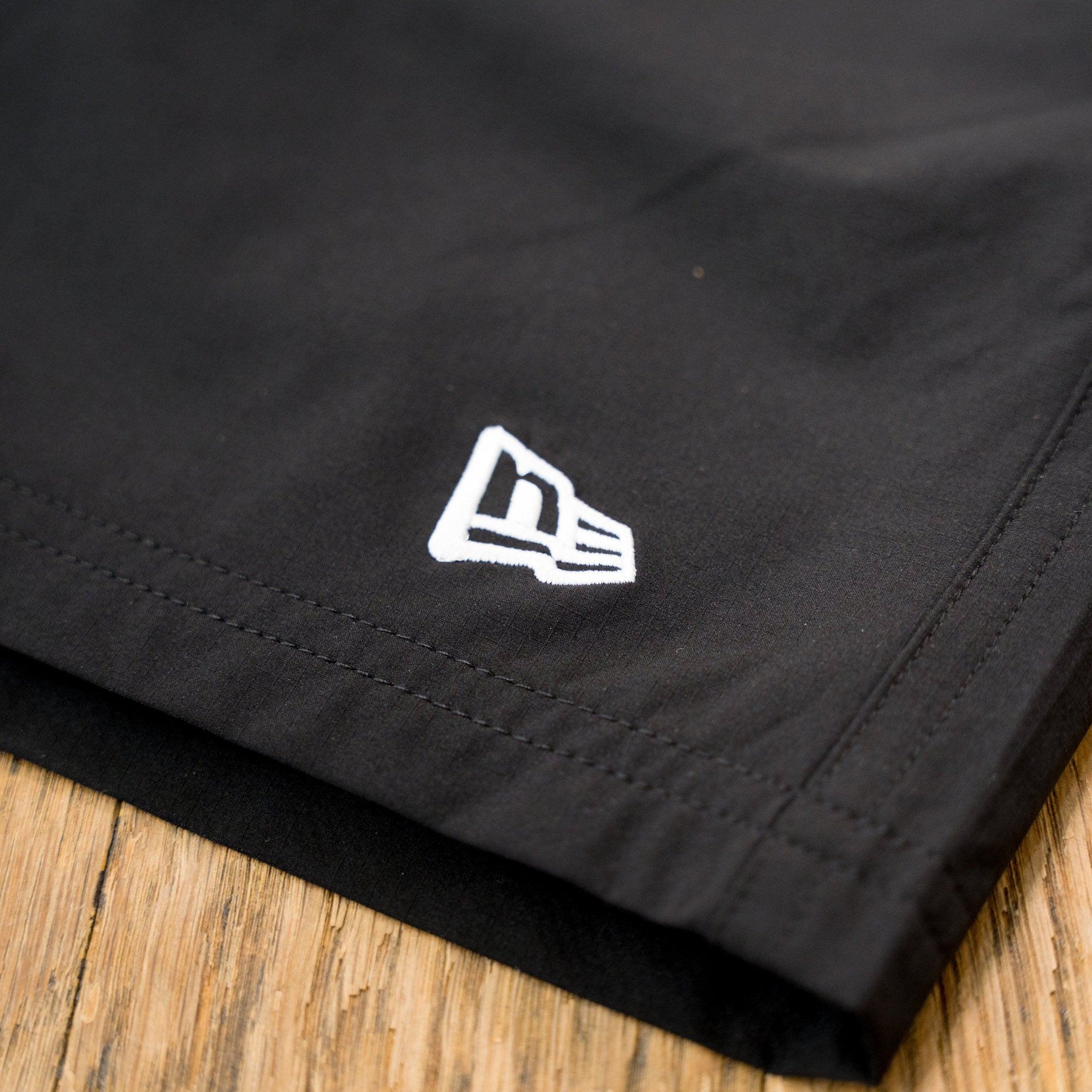 【展示サンプル】NEW ERA × Runtrip Utility Short Pants (Black)