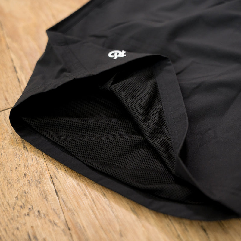 NEW ERA × Runtrip Utility Short Pants (Black)