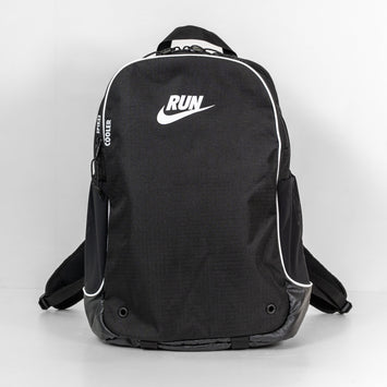 NIKE トラック バックパック ブラック/ブラック/サミット ホワイト