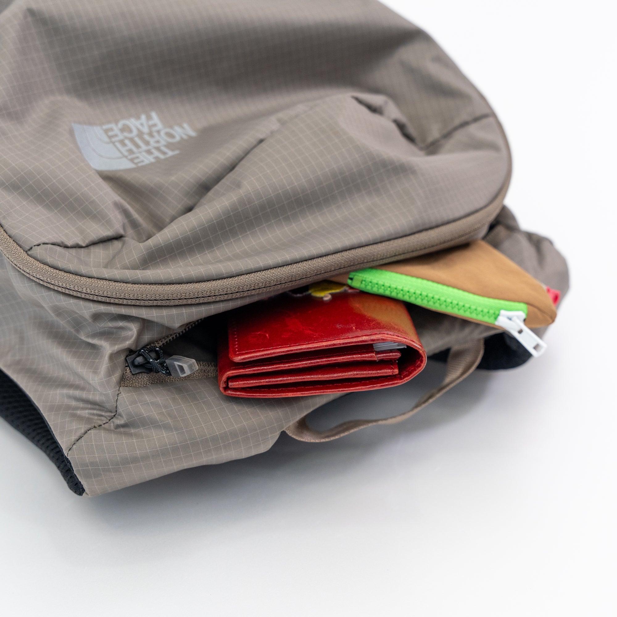 THE NORTH FACE ワンマイル16