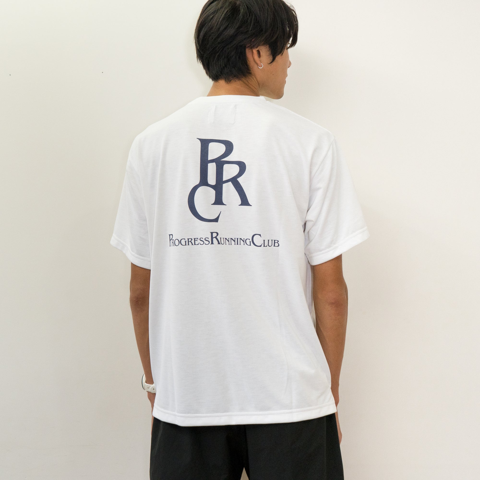 Runtrip × PROGRESS RUNNING CLUB "PRC BADGE LOGO" Rt Logo Tee