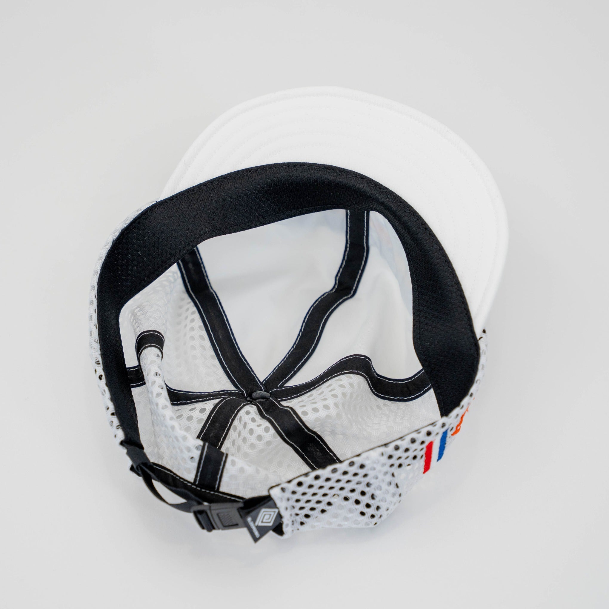 RAIDLGHT × ELDORESO Collaboration Cap – Runtrip Store