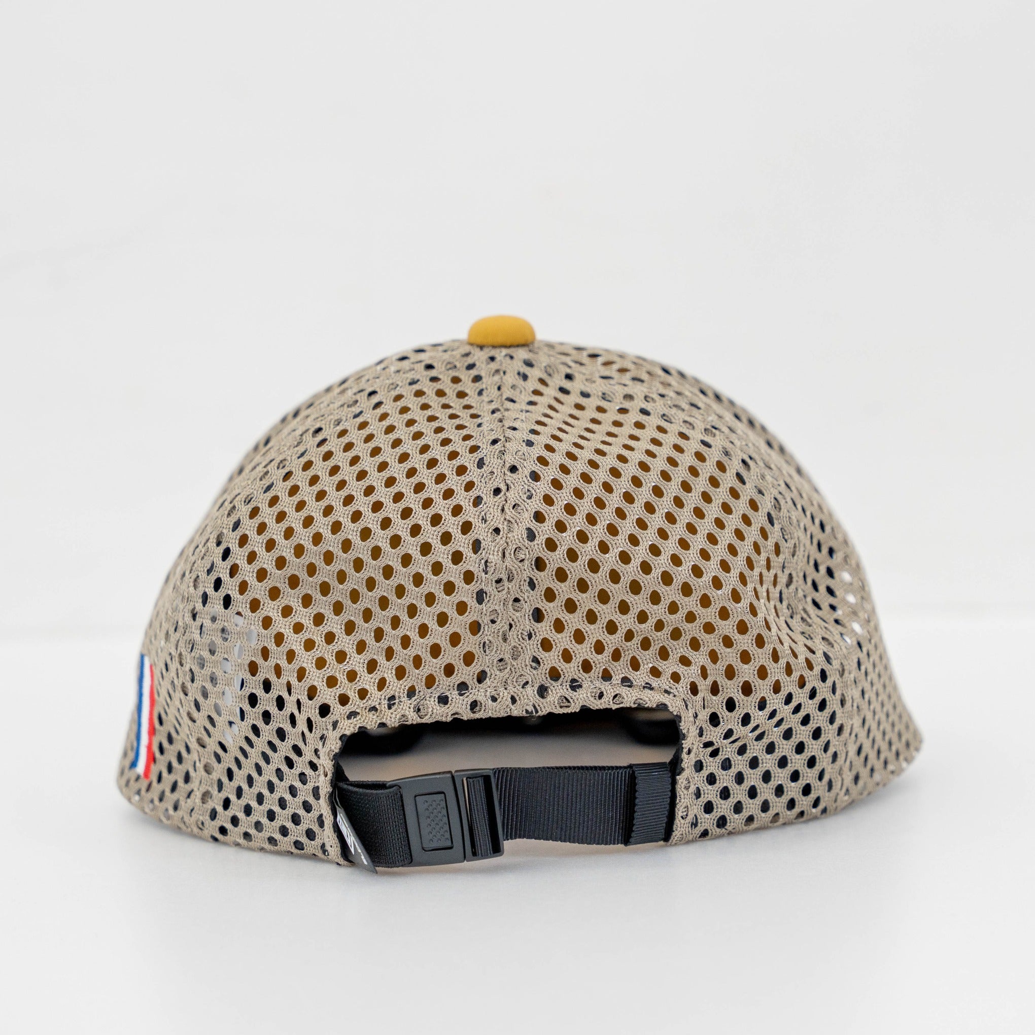 RAIDLGHT × ELDORESO Collaboration Cap – Runtrip Store