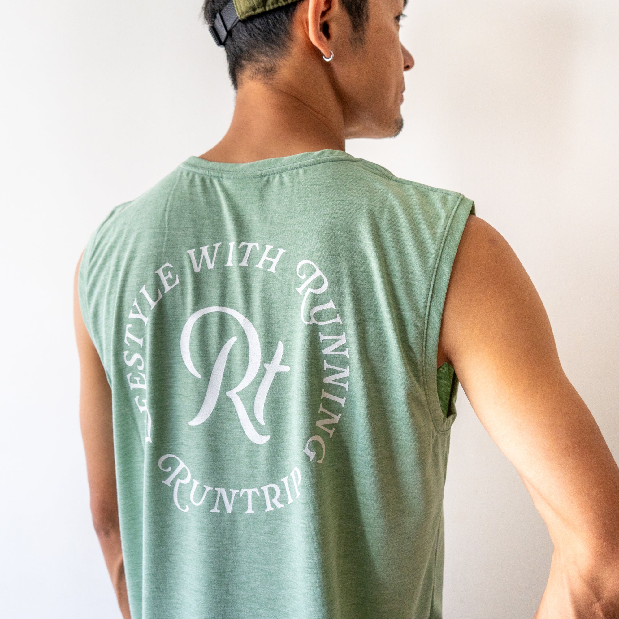 Rt Logo "LIFESTYLE WITH RUNNING" Sleeve-less Tee