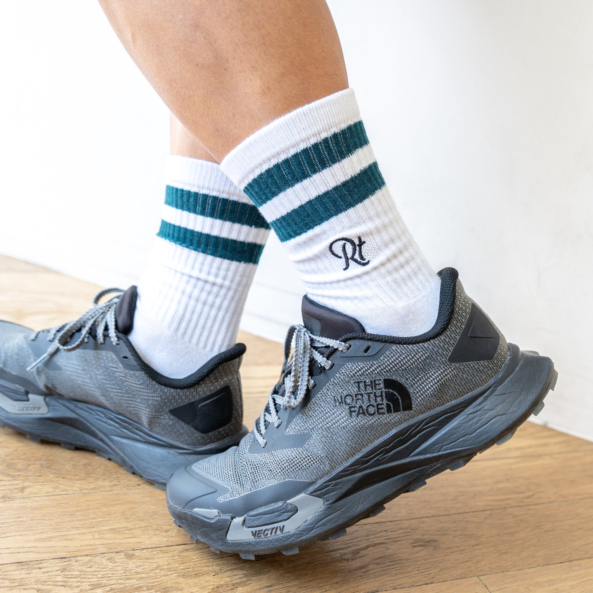 Rt Logo Line Socks