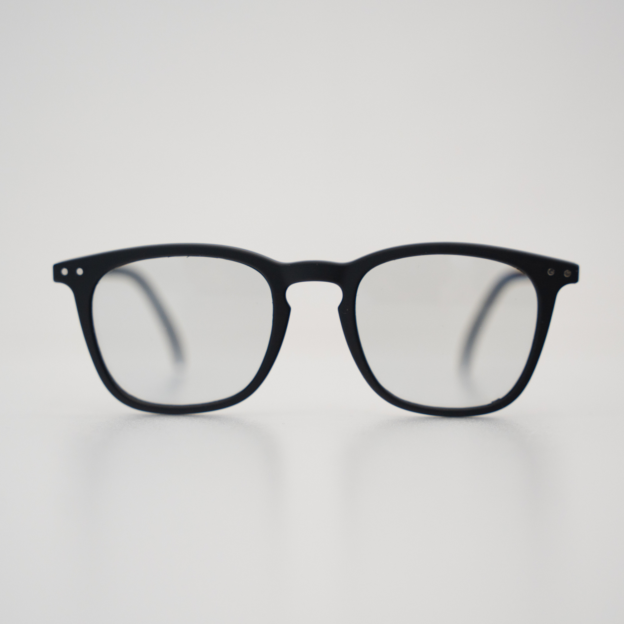 IZIPIZI SUN LIGHT ADAPTIVE #E (BLACK) 調光レンズサングラス