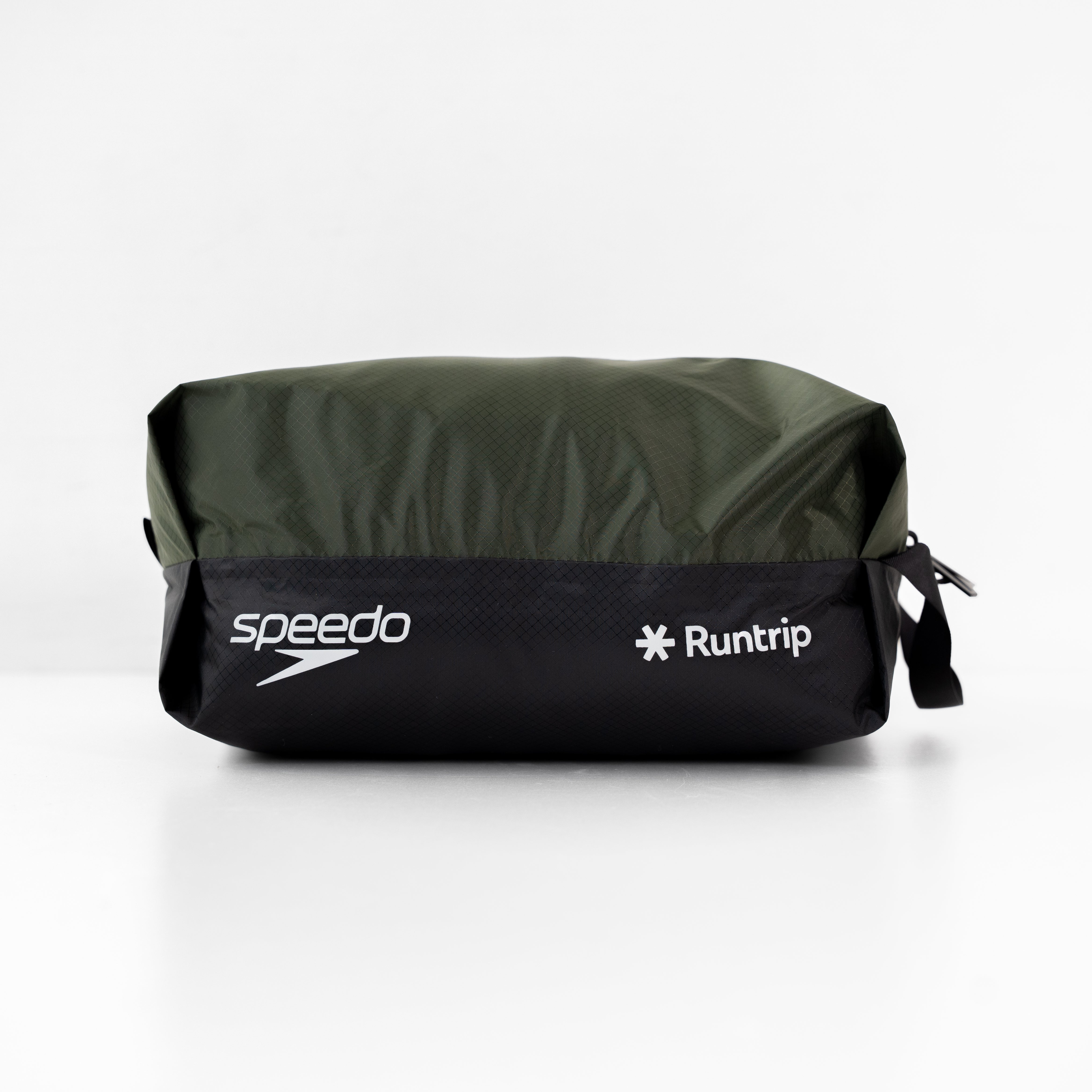 Runtrip × Speedo ウォータープルーフポーチ S