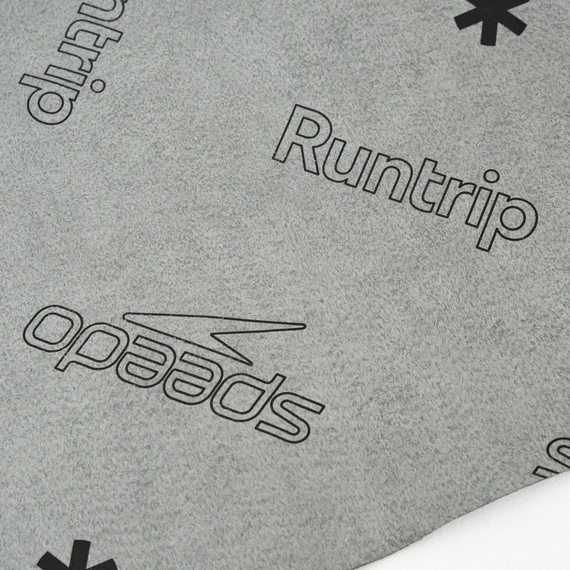 Runtrip × Speedo マイクロセームタオル L