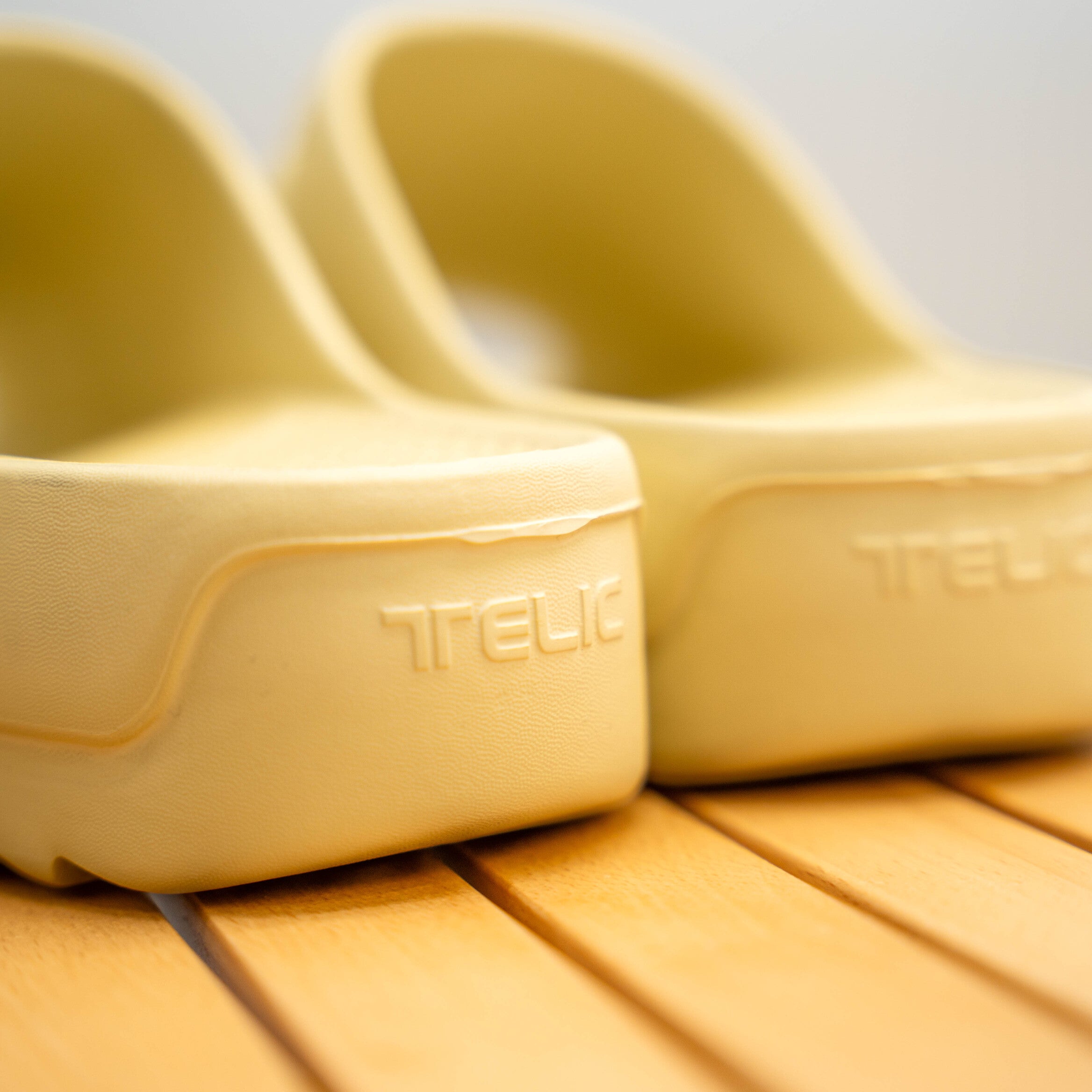 TELICリカバリーサンダル W-CLOUD (La France)