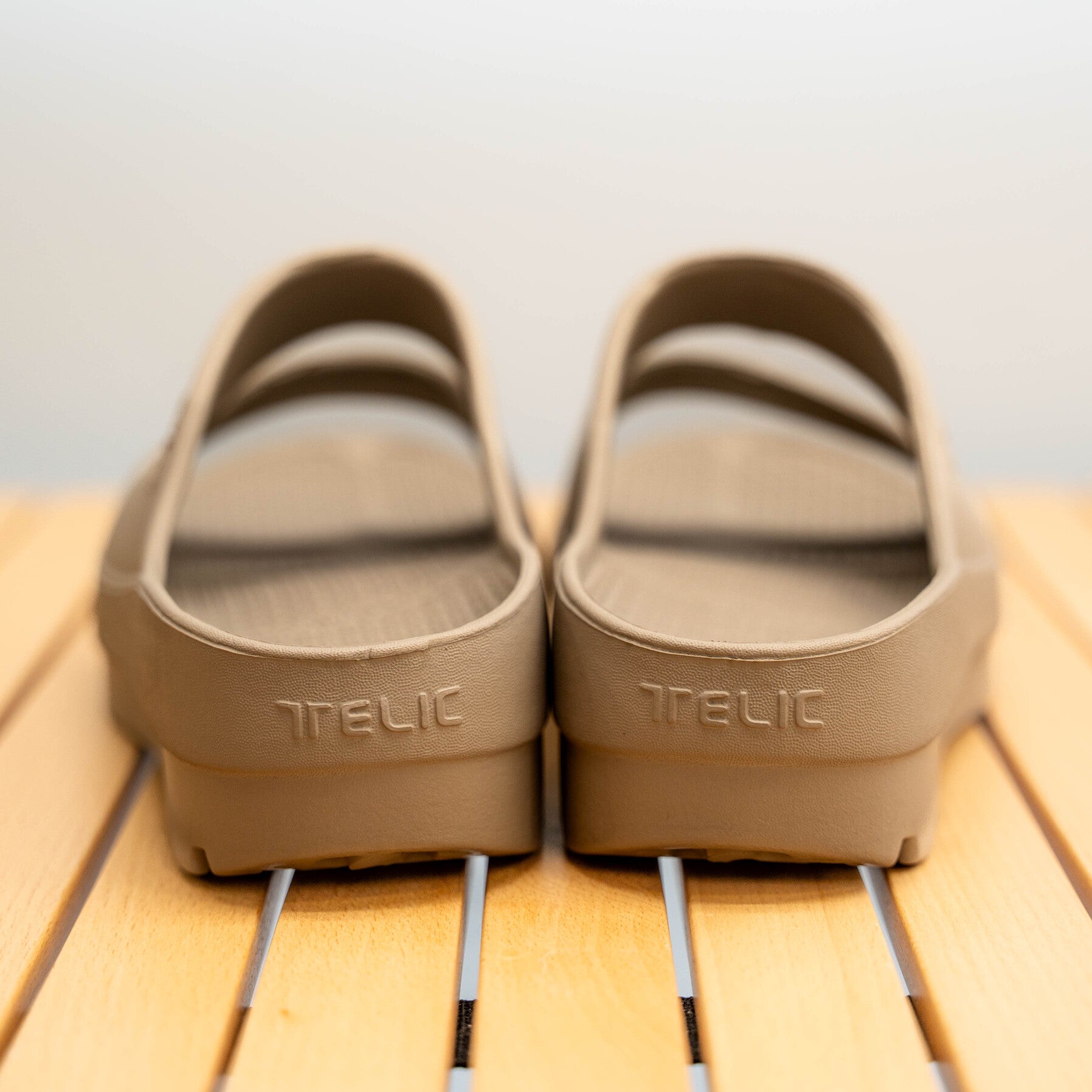 TELICリカバリーサンダル W-STRAP (Cork Brown)