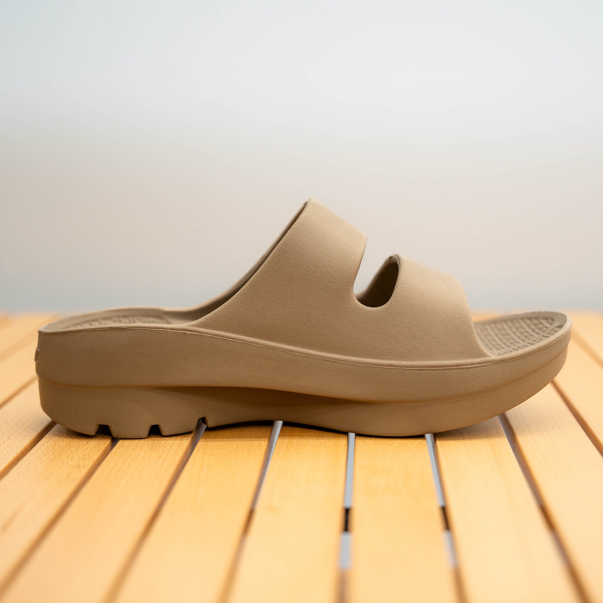 TELICリカバリーサンダル W-STRAP (Cork Brown)