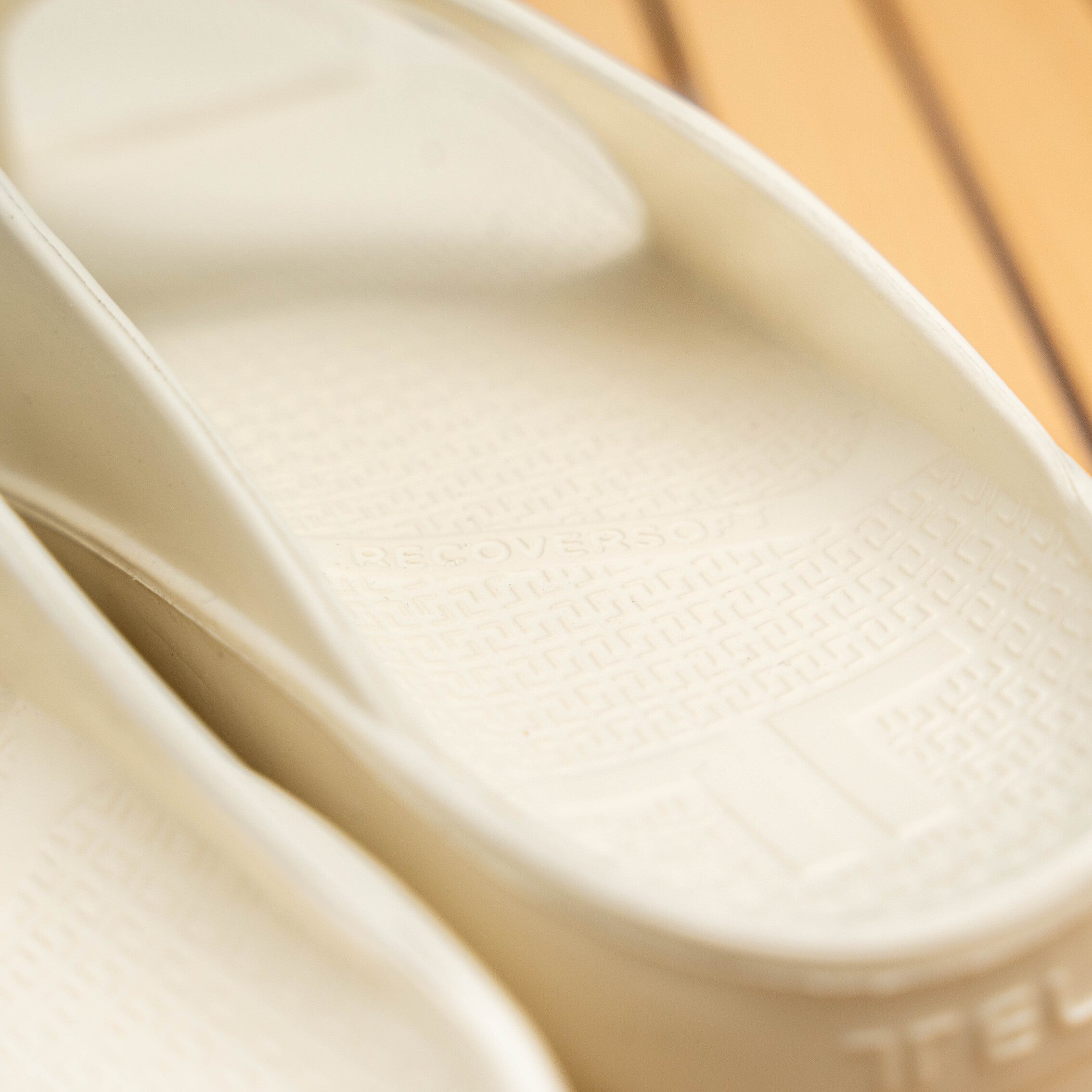 TELICリカバリーサンダル W-FLIPFLOP (Ivory)