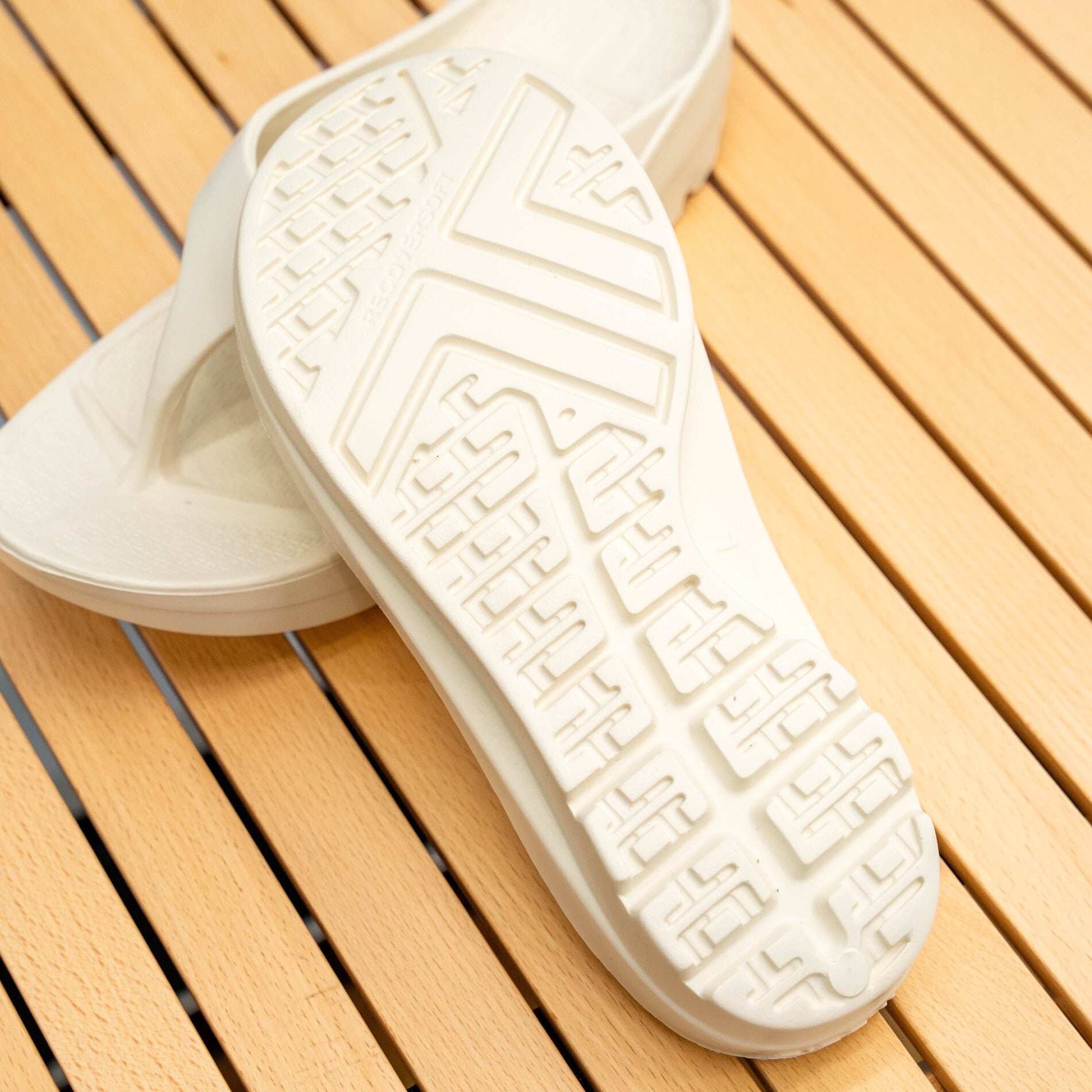 TELICリカバリーサンダル W-FLIPFLOP (Ivory)