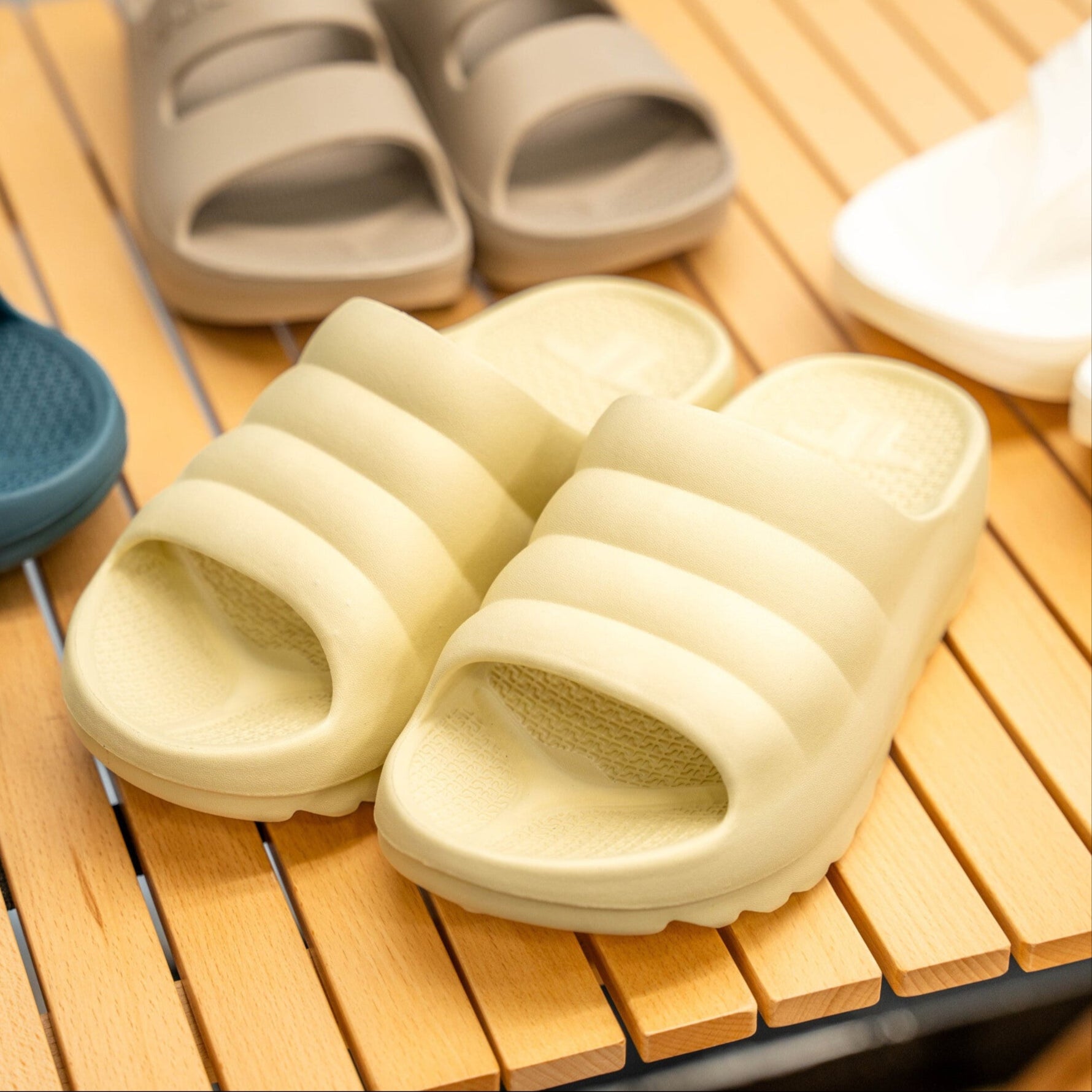 TELICリカバリーサンダル W-CLOUD (La France)