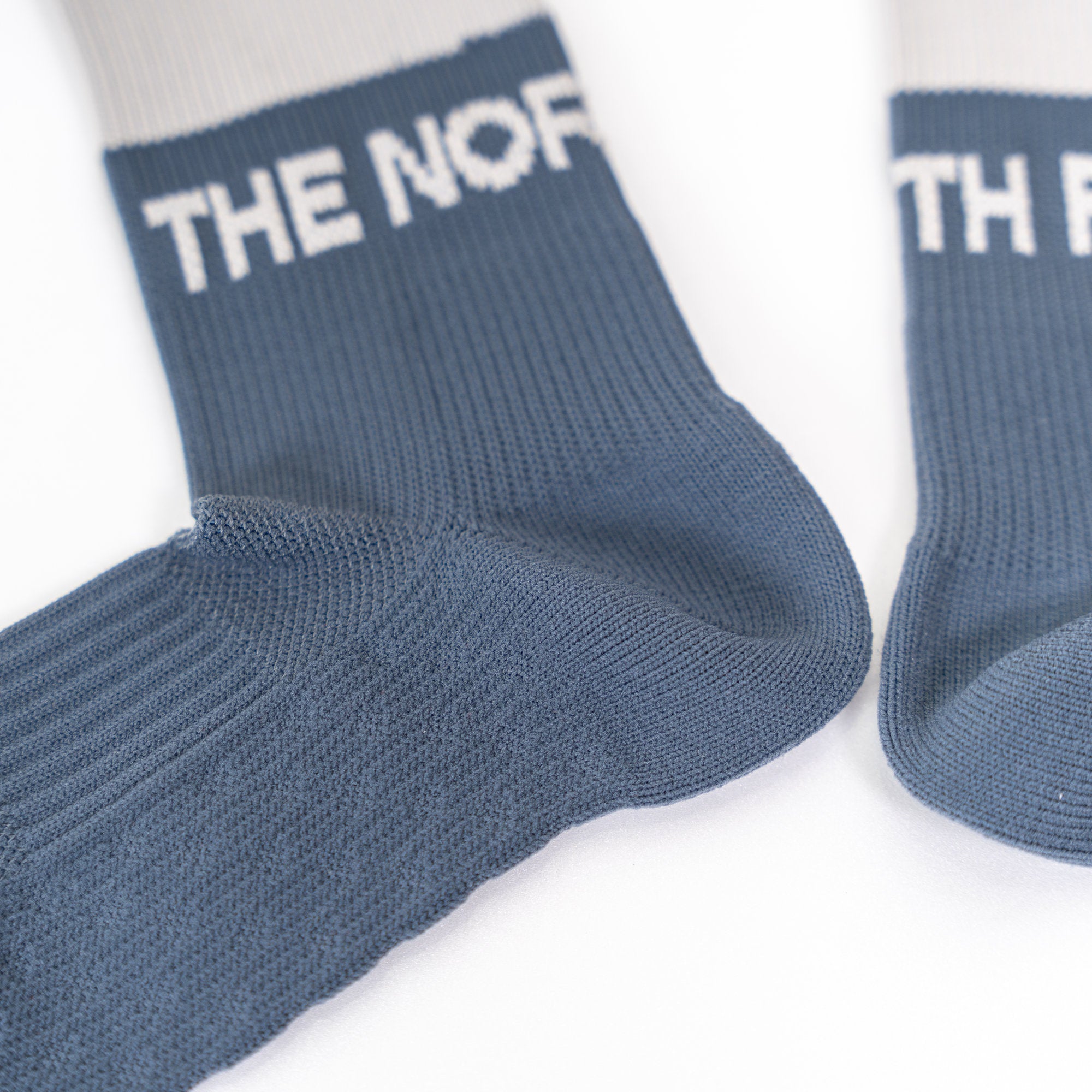 THE NORTH FACE ランナーズライトクルー（Unisex）