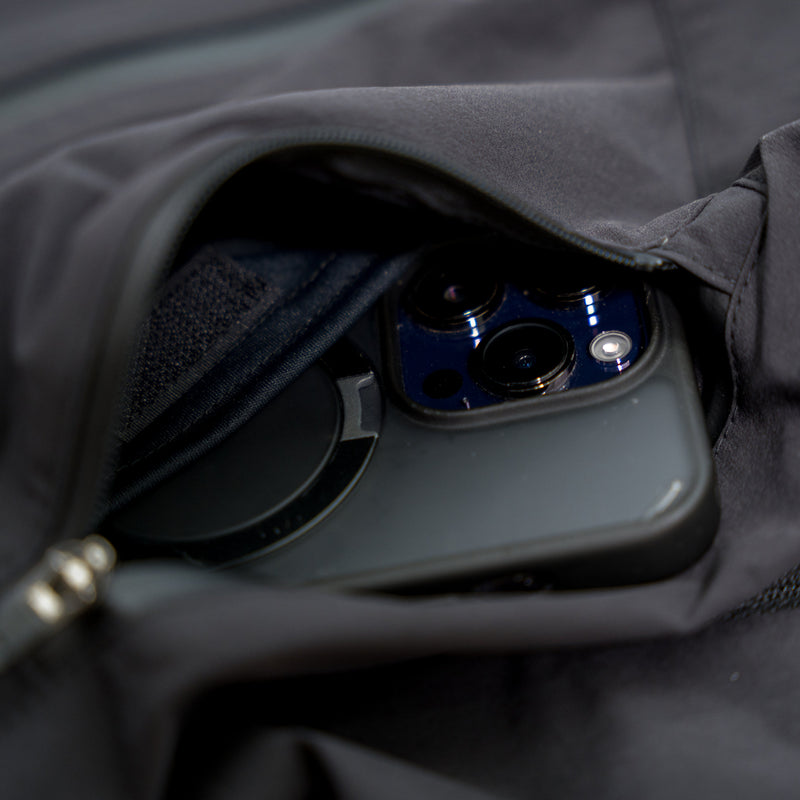 THE RUNNING JACKET by Runtrip Full Zip (Black)