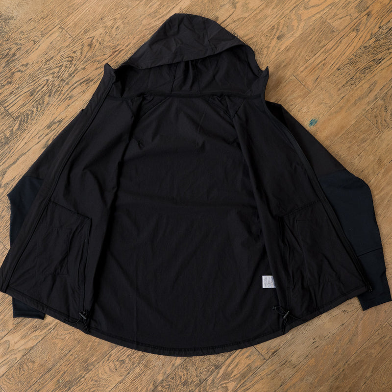 THE RUNNING JACKET by Runtrip Full Zip (Black)