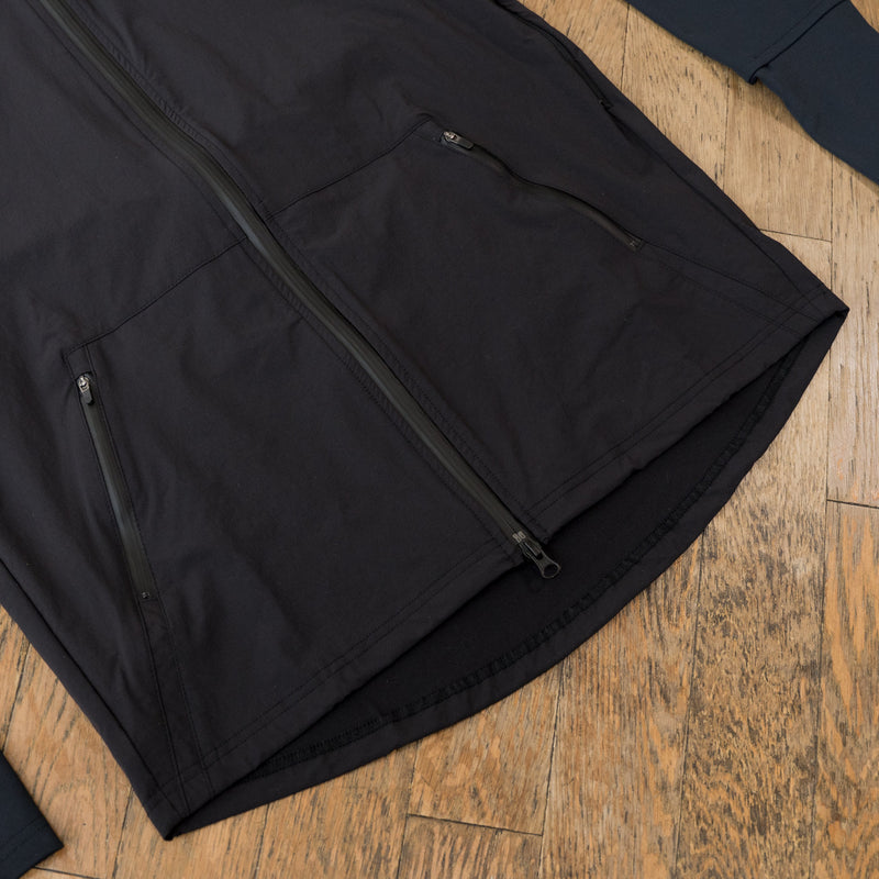 THE RUNNING JACKET by Runtrip Full Zip (Black)