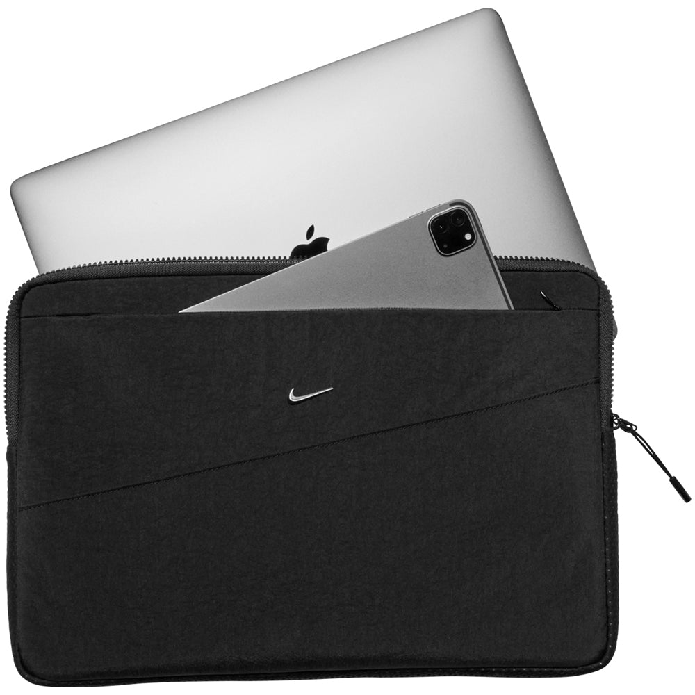 NIKE オーラ ラップトップ スリーブ ブラック/ブラック