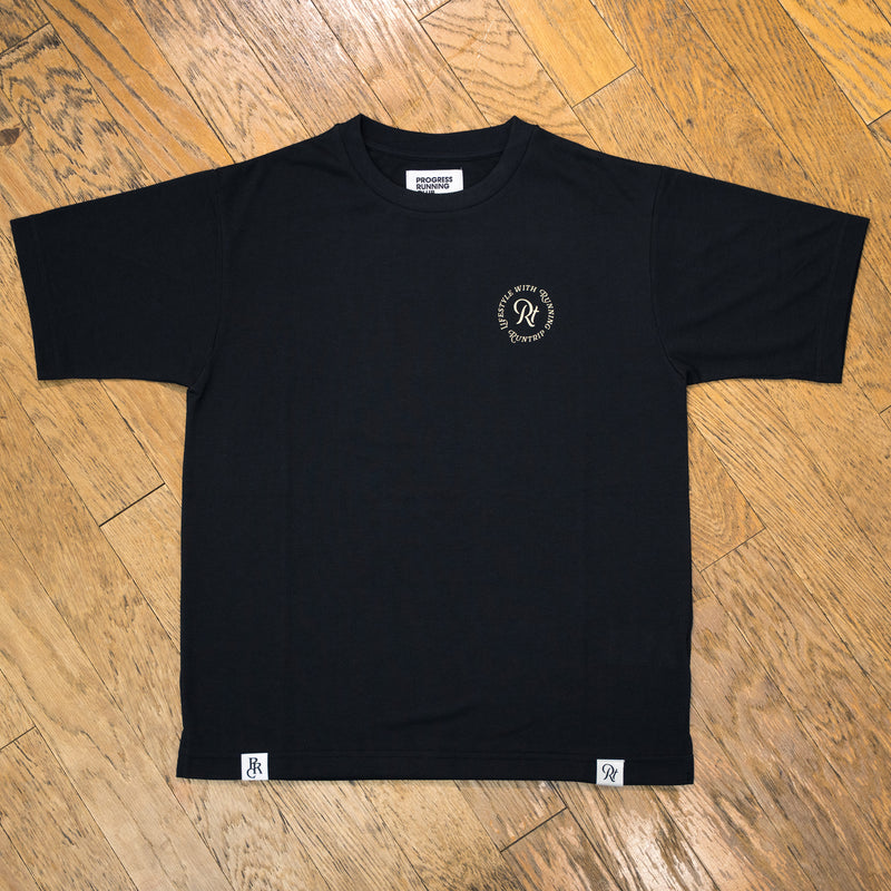 Runtrip × PROGRESS RUNNING CLUB "PRC BADGE LOGO" Rt Logo Tee