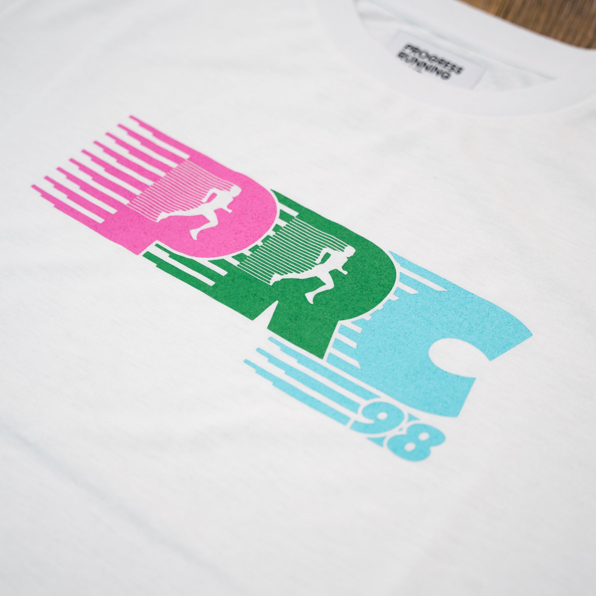 Runtrip × PROGRESS RUNNING CLUB "PRC98" Rt Logo Tee