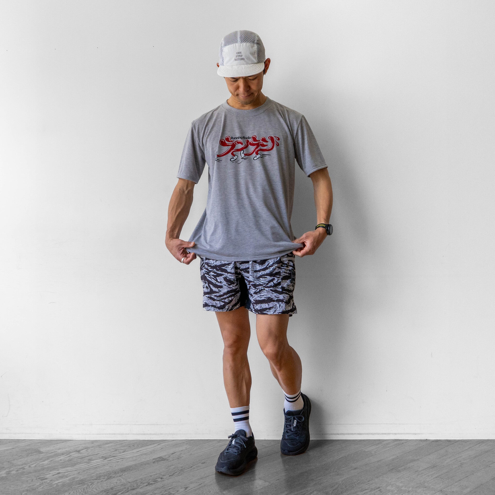 ランラジ Original Tee (Vintage-style Print / Gray)