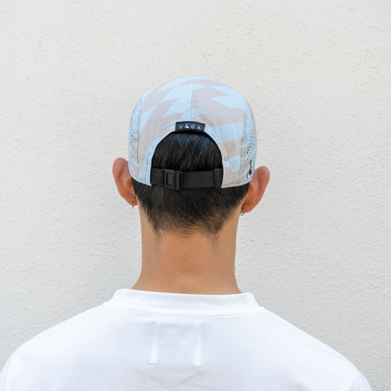 VAGA FEATHER RACING CAP (PASTEL BLUE / LIGHT TAUPE / NAVY BLUE)