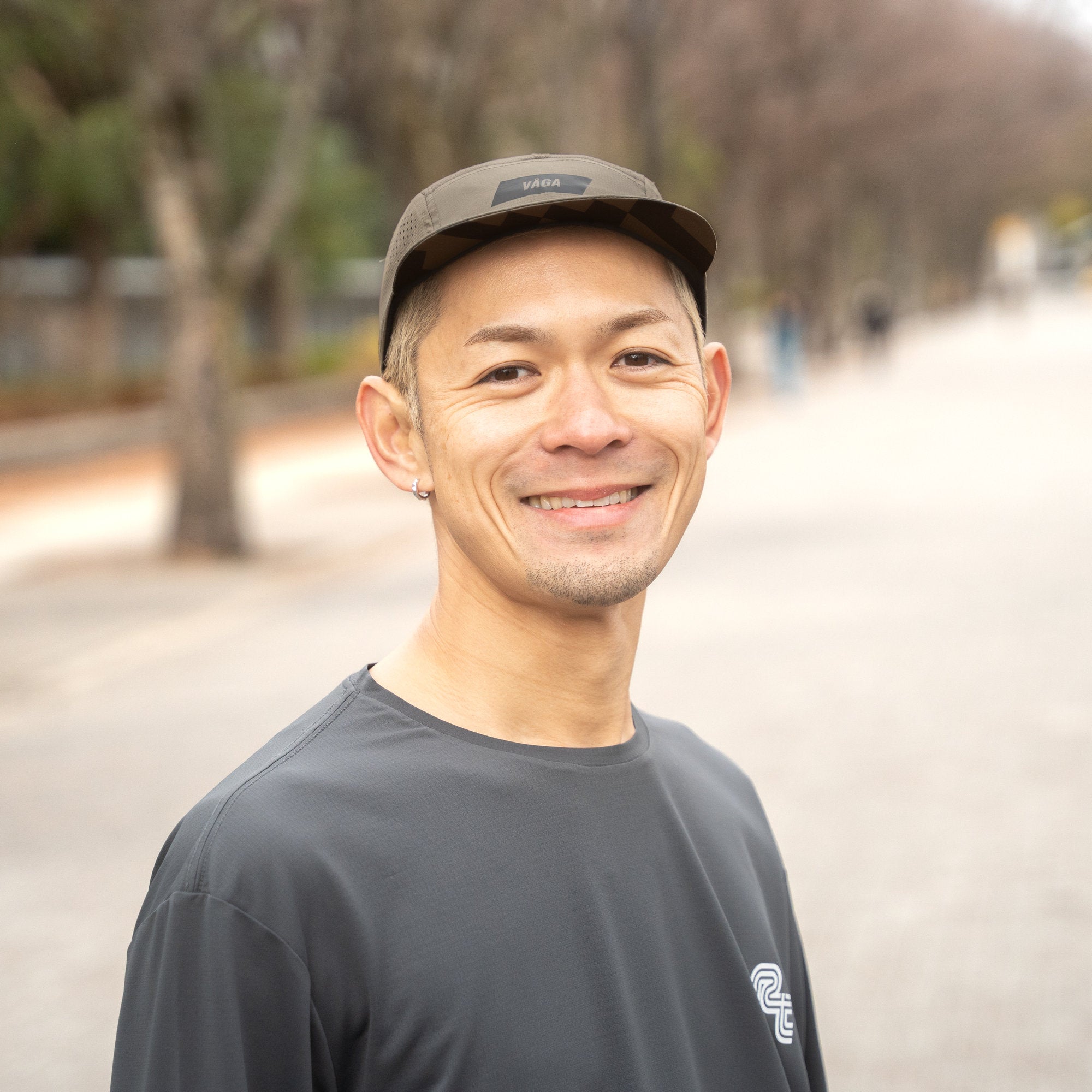 VAGA FEATHER RACING CAP (TAUPE)