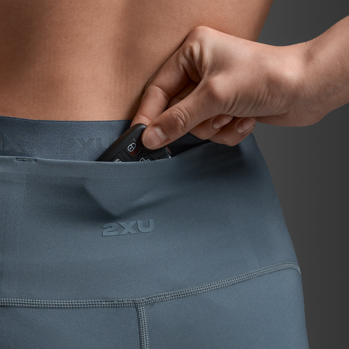 2XU ウィメンズ フォームスタッシュ ハイライズショートタイツ