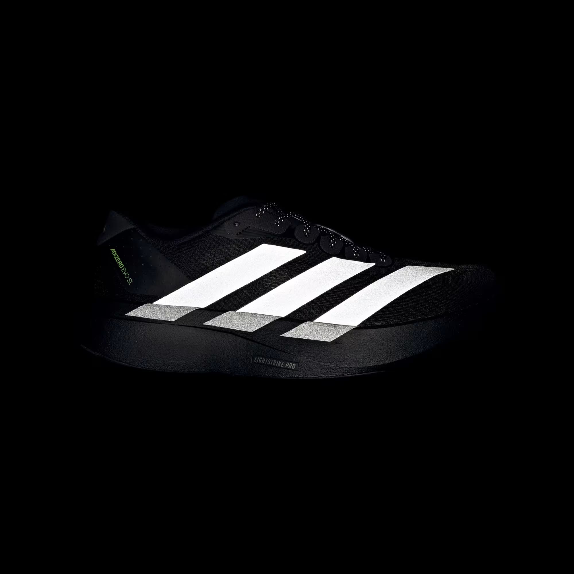 adidas ADIZERO EVO SL（Men's）コアブラック / シルバーメタリック / シグナルグリーン