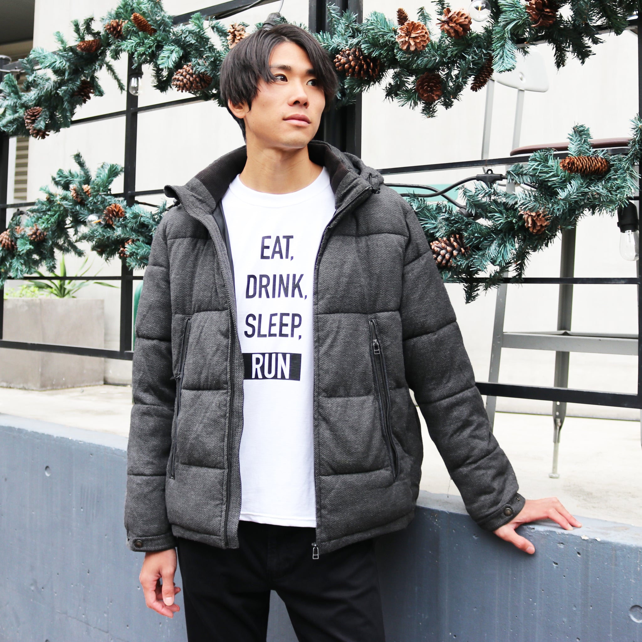 EAT DRINK SLEEP RUN / STREET Long-Sleeve Tee Vertical Mono (White)