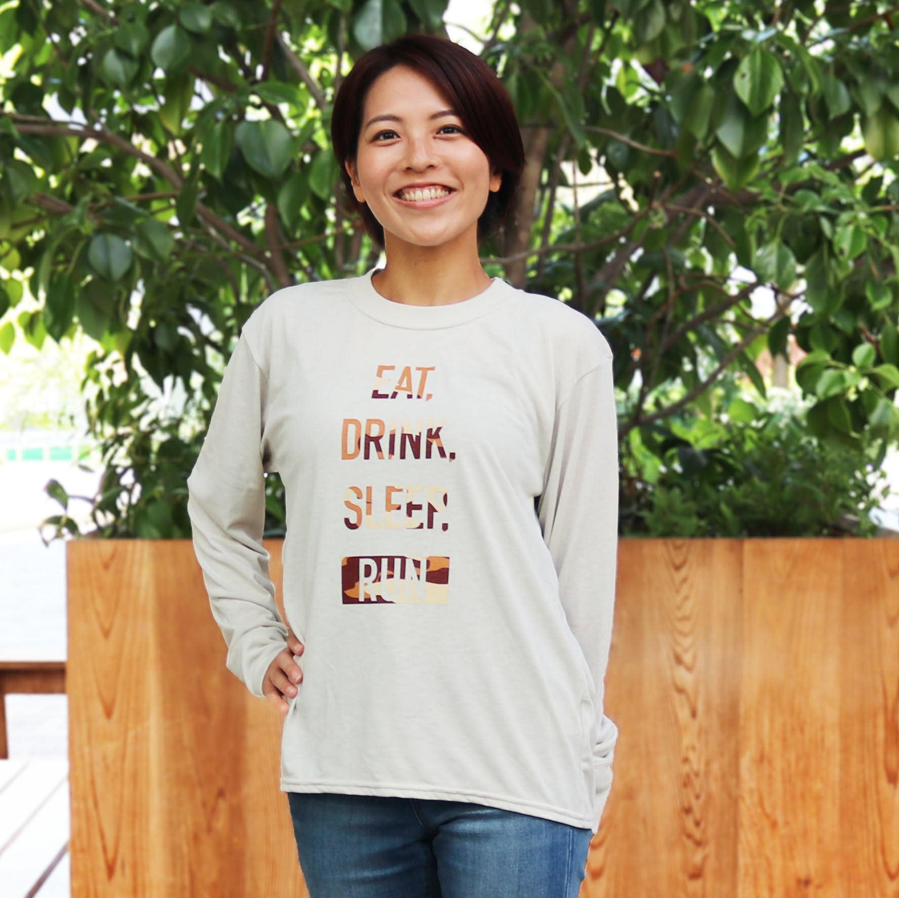 EAT DRINK SLEEP RUN / STREET Long-Sleeve Tee (BROWN Camo/Beige)