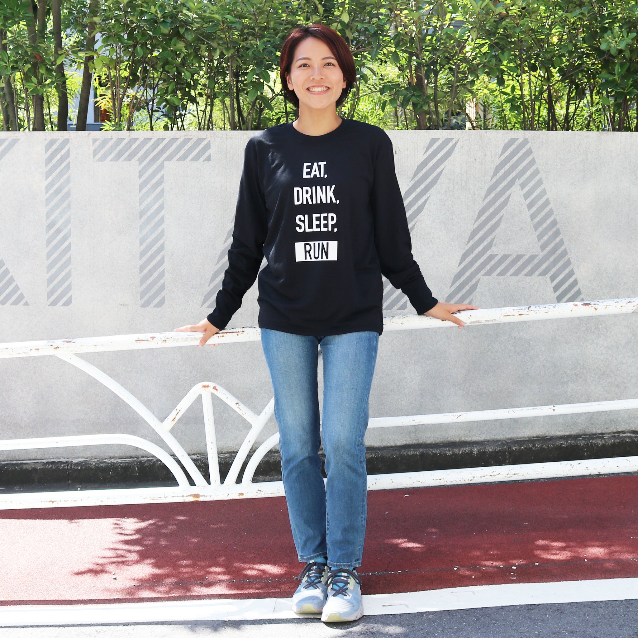 EAT DRINK SLEEP RUN / STREET Long-Sleeve Tee Vertica Mono (Black)