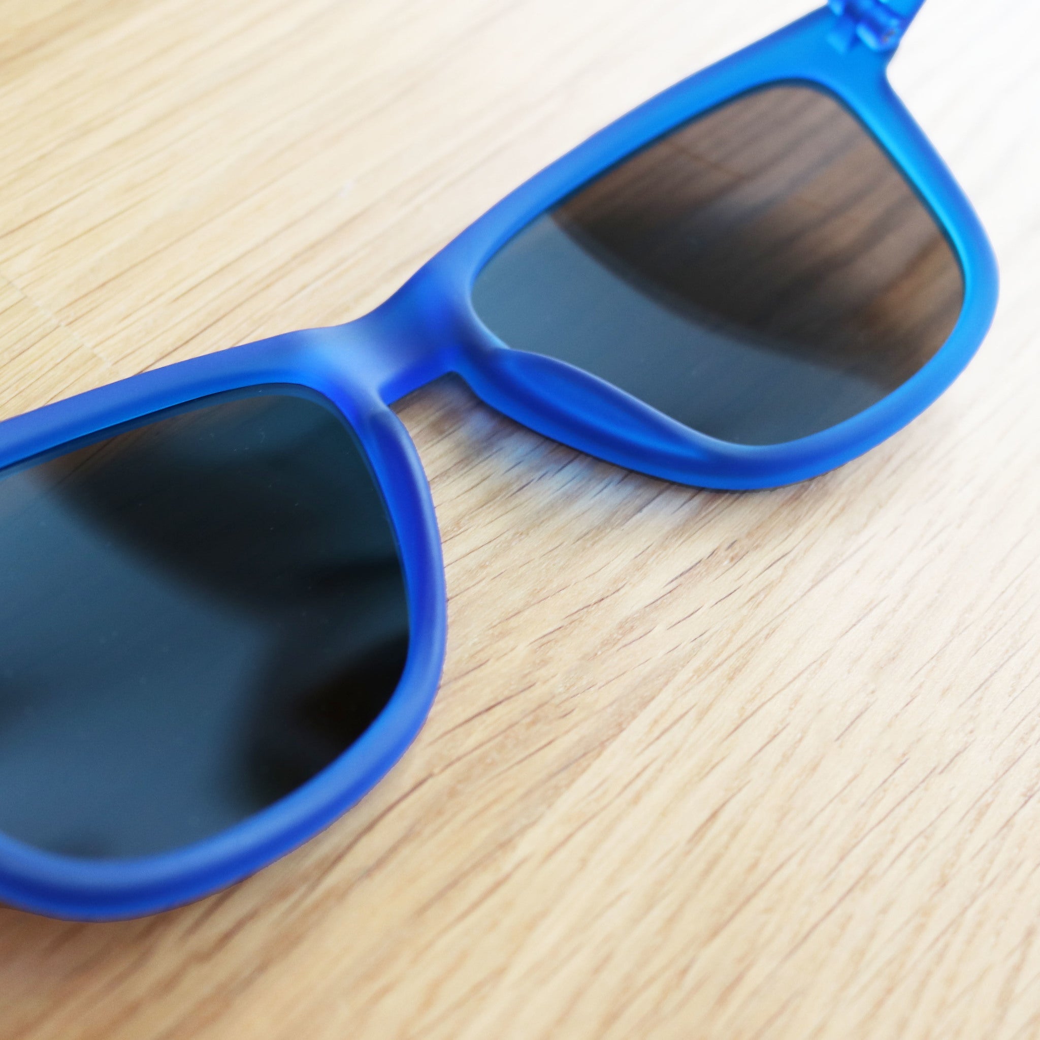 Running Sunglass "goodr" |【OGs】Falkor’s Fever Dream