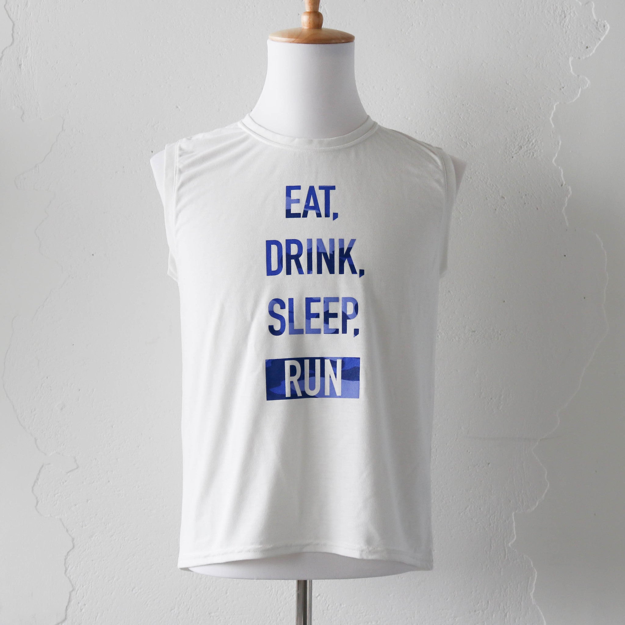 EAT DRINK SLEEP RUN / STREET Sleeve-less Tee Vertical BLUE Camo (White)