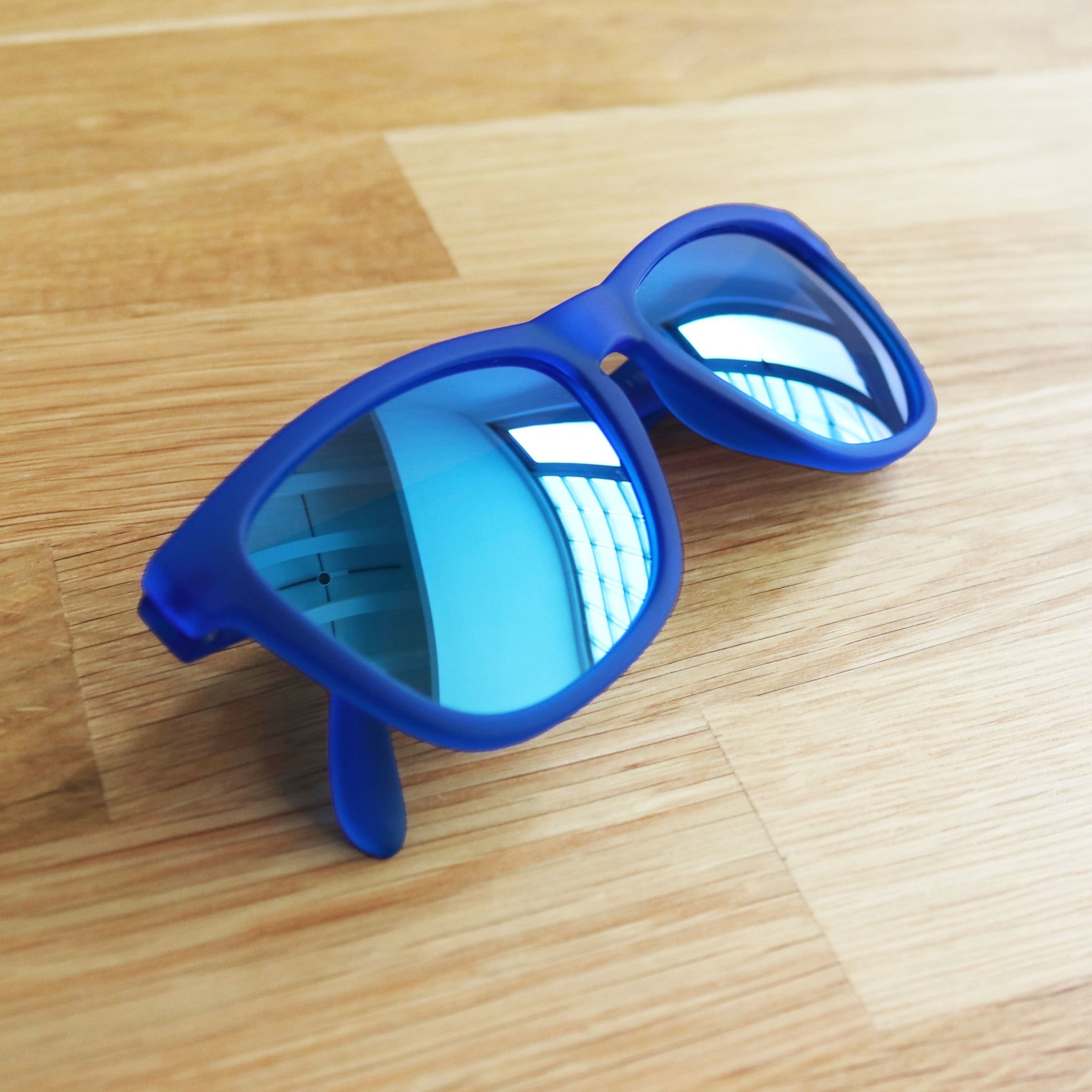 Running Sunglass "goodr" |【OGs】Falkor’s Fever Dream