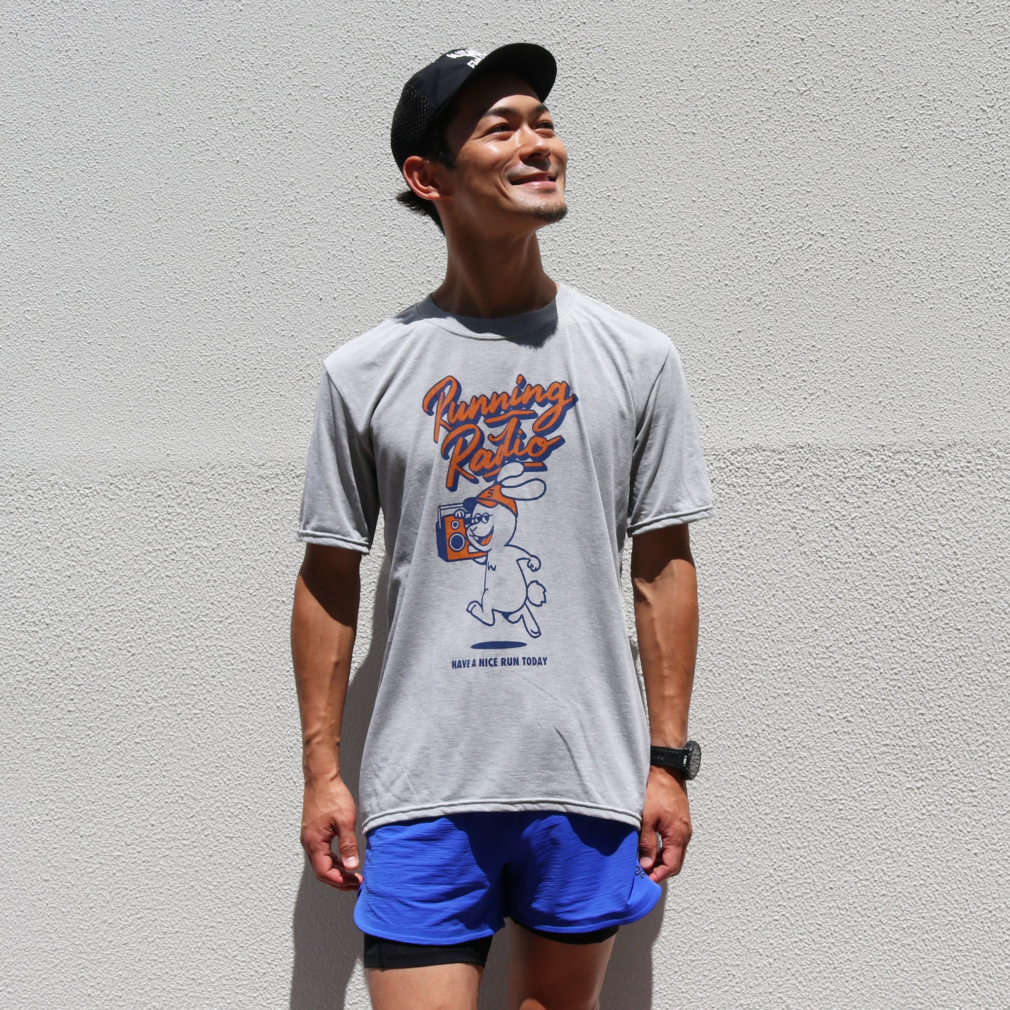 Ranraj Running Rabbit Tee (Gray) with pre-order bonus sticker