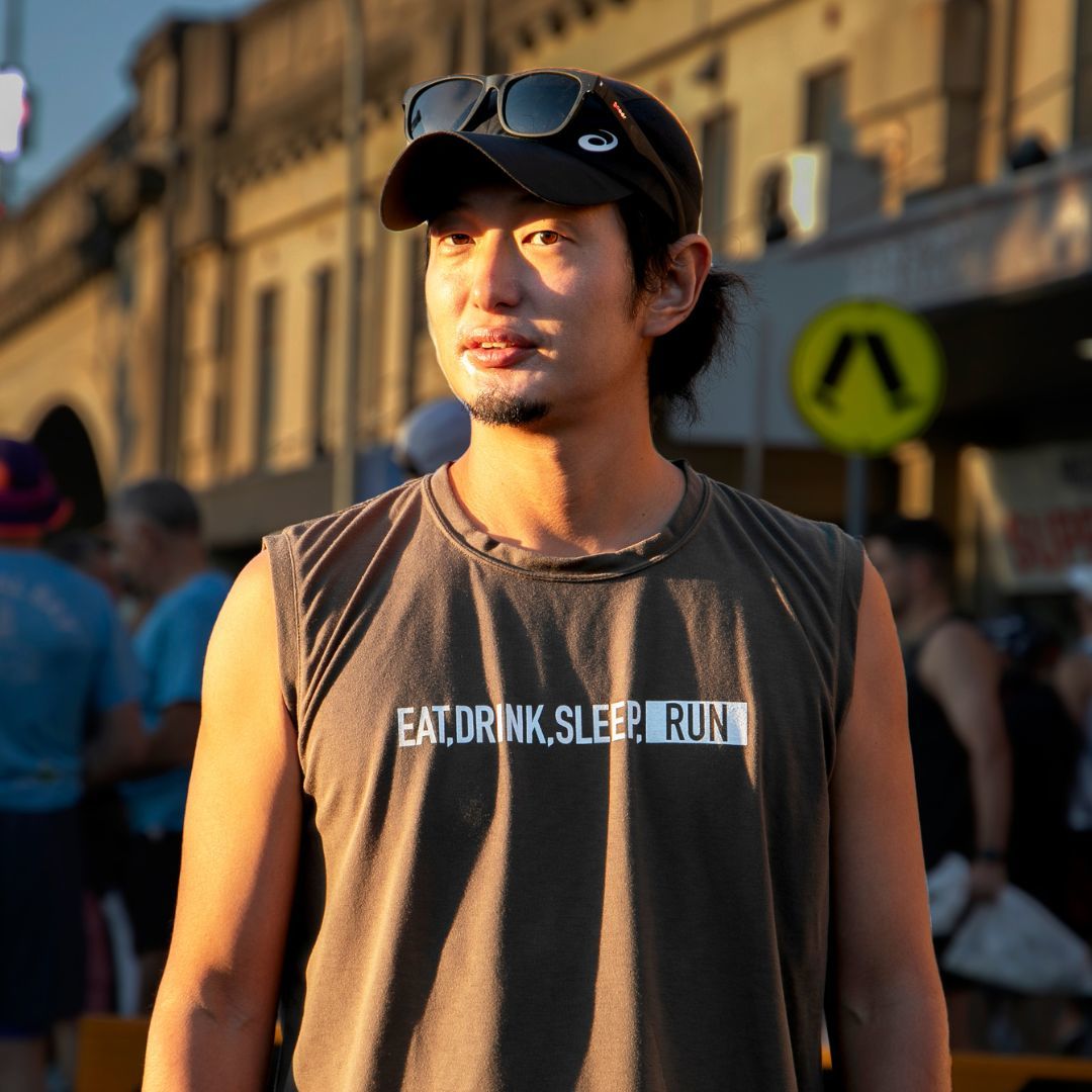 EAT DRINK SLEEP RUN / STREET Sleeve-less (Khaki)