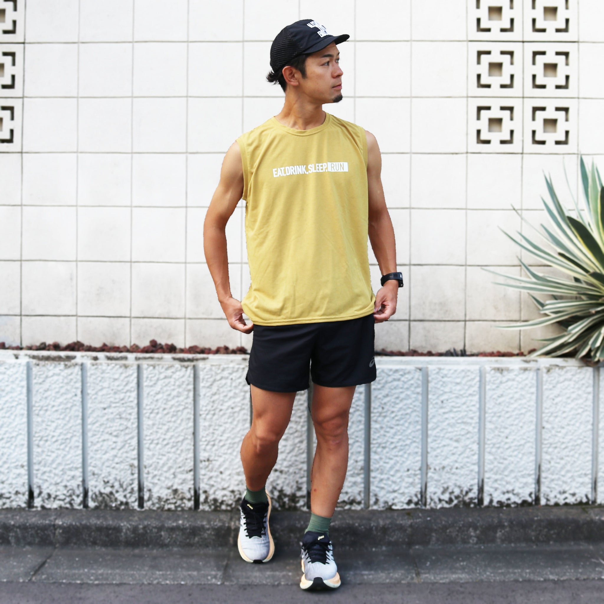 EAT DRINK SLEEP RUN / STREET Sleeve-less (Coyote Yellow)