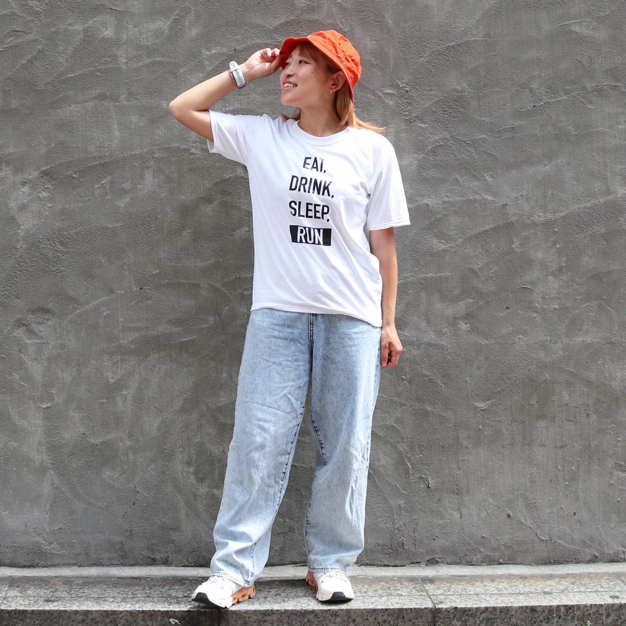 EAT DRINK SLEEP RUN / STREET Tee Vertical  Mono (White)