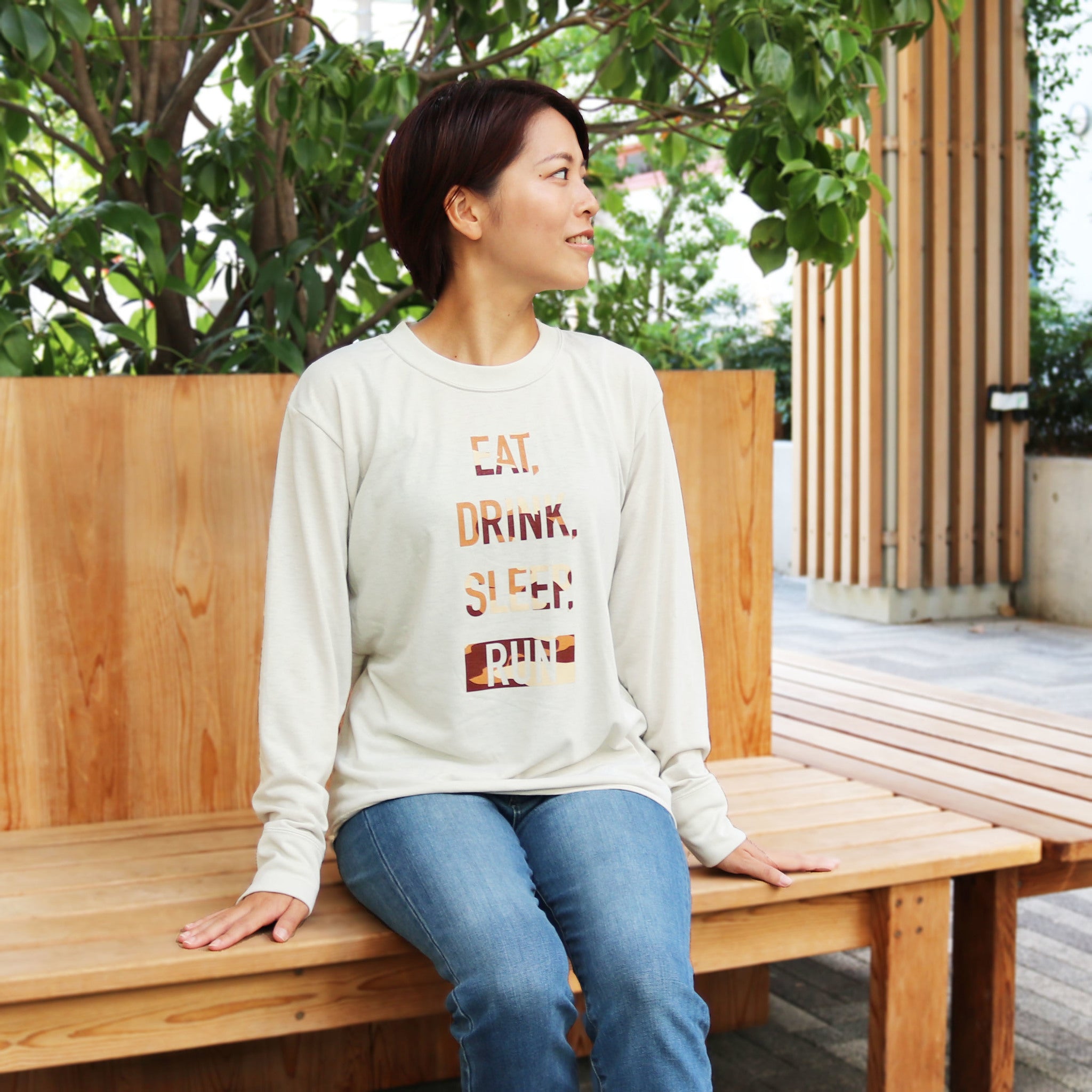 EAT DRINK SLEEP RUN / STREET Long-Sleeve Tee (BROWN Camo/Beige)
