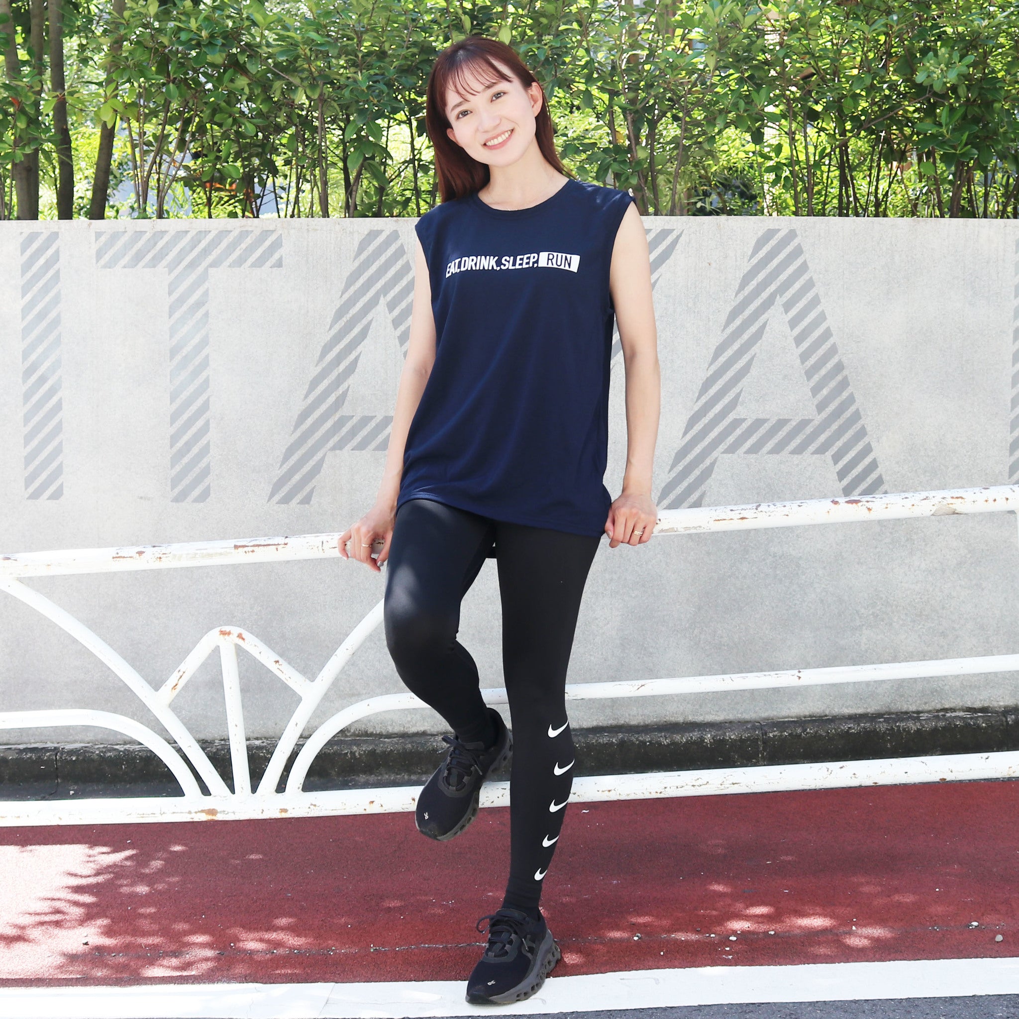 EAT DRINK SLEEP RUN / STREET Sleeve-less (Navy)