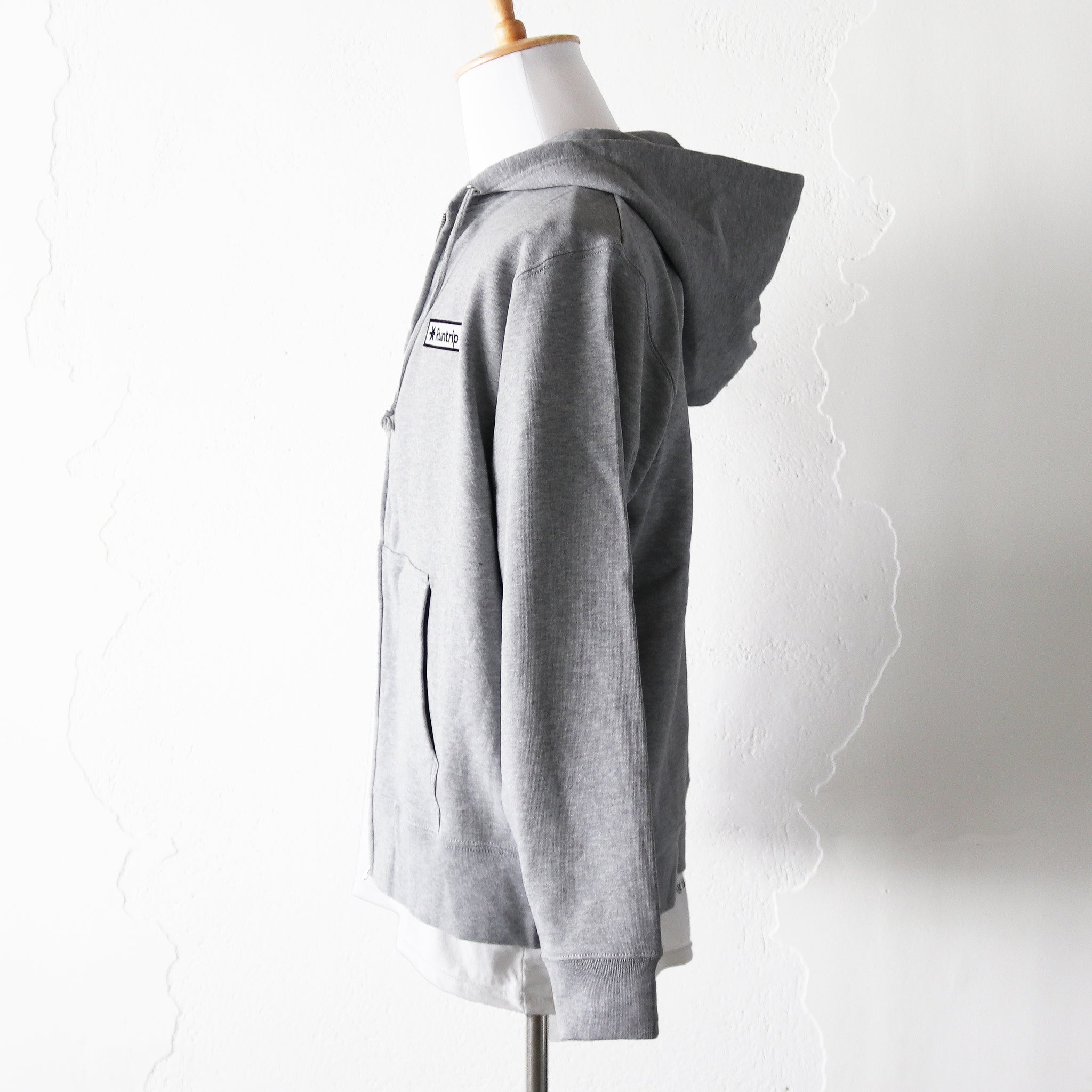 Runtrip Logo Patch Full Zip Hoodie (Gray) 