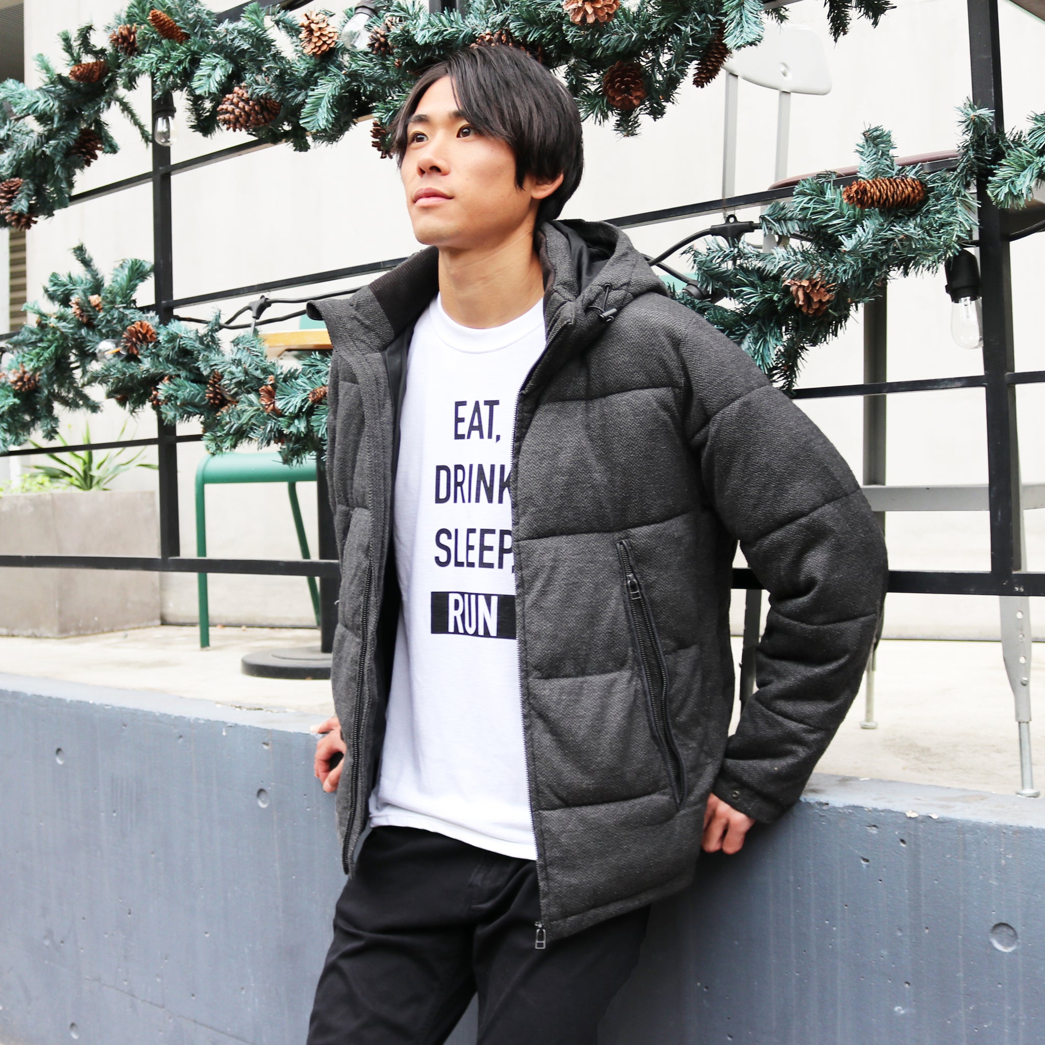 EAT DRINK SLEEP RUN / STREET Long-Sleeve Tee Vertical Mono (White)