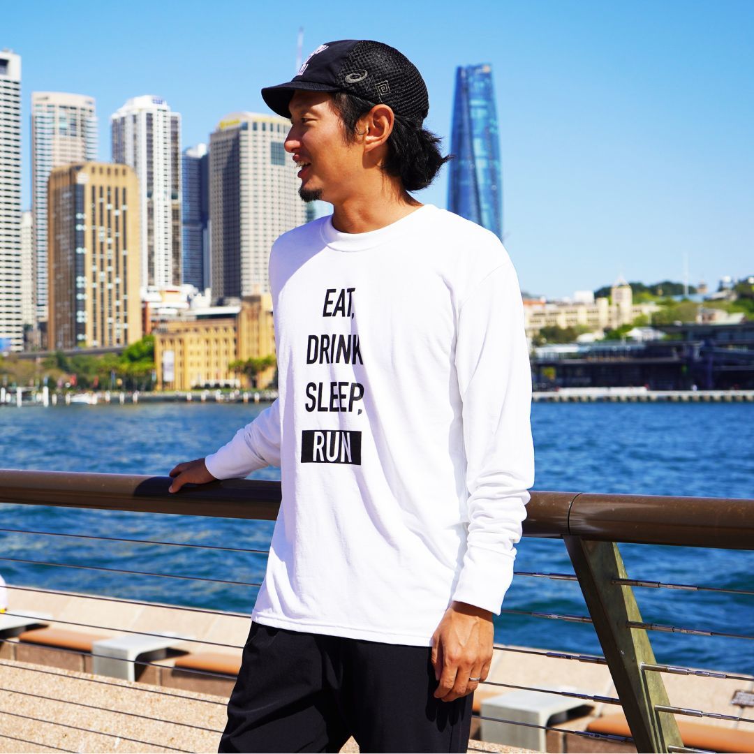 EAT DRINK SLEEP RUN / STREET Long-Sleeve Tee Vertical Mono (White)