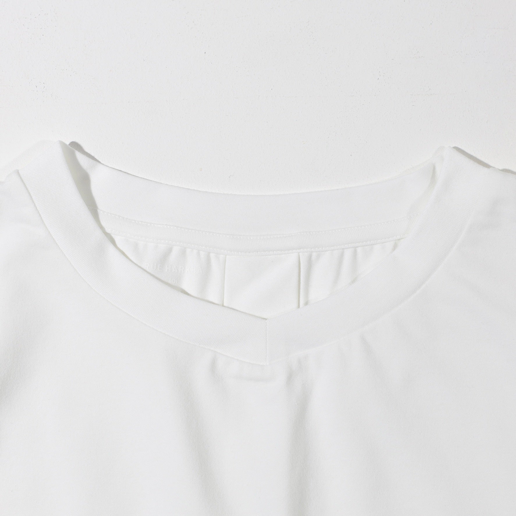 CHILL Run Tee (Sold at RUE HARKHA stores)